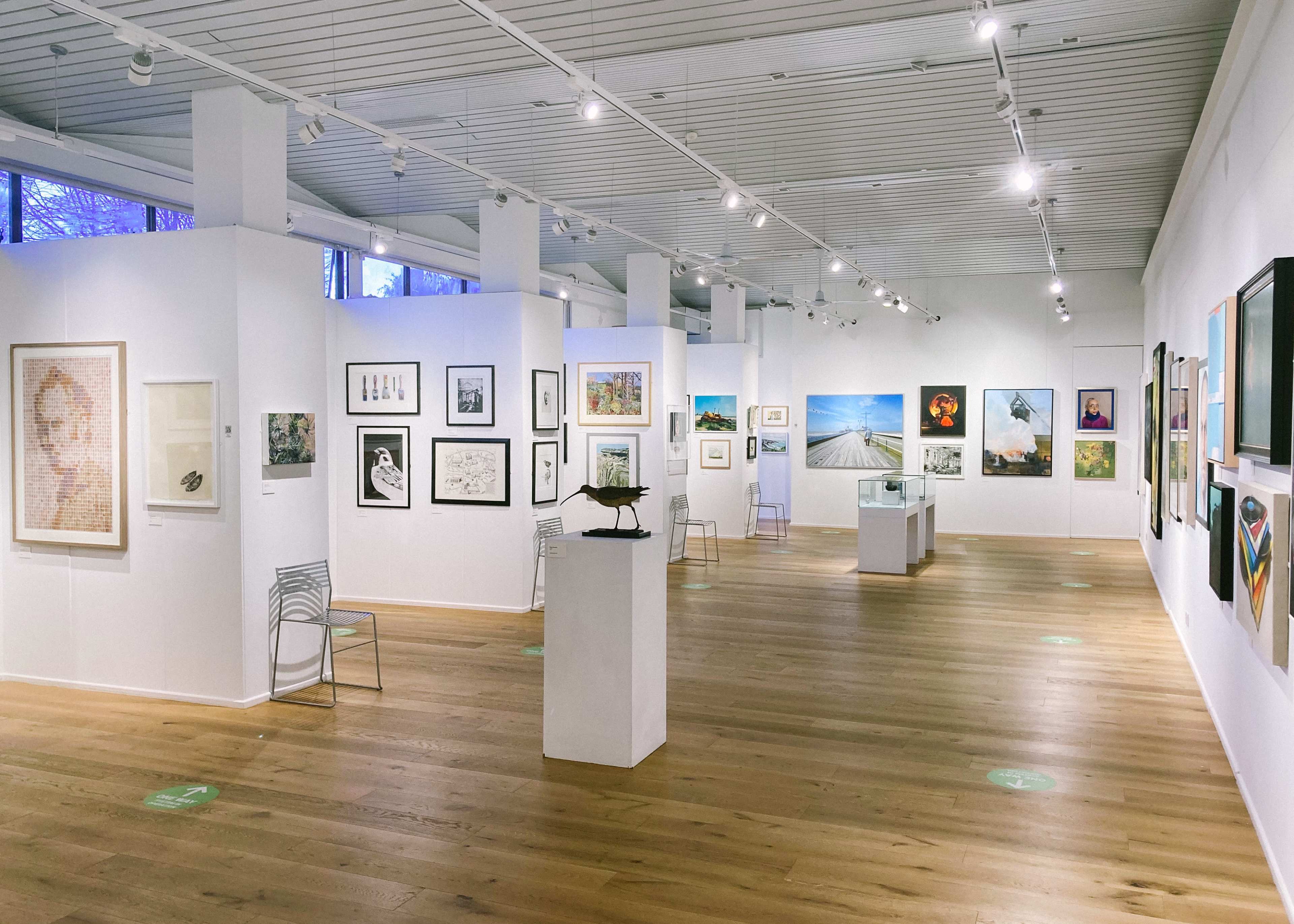 Central Riverside Gallery with City View Image in London, London, ENG