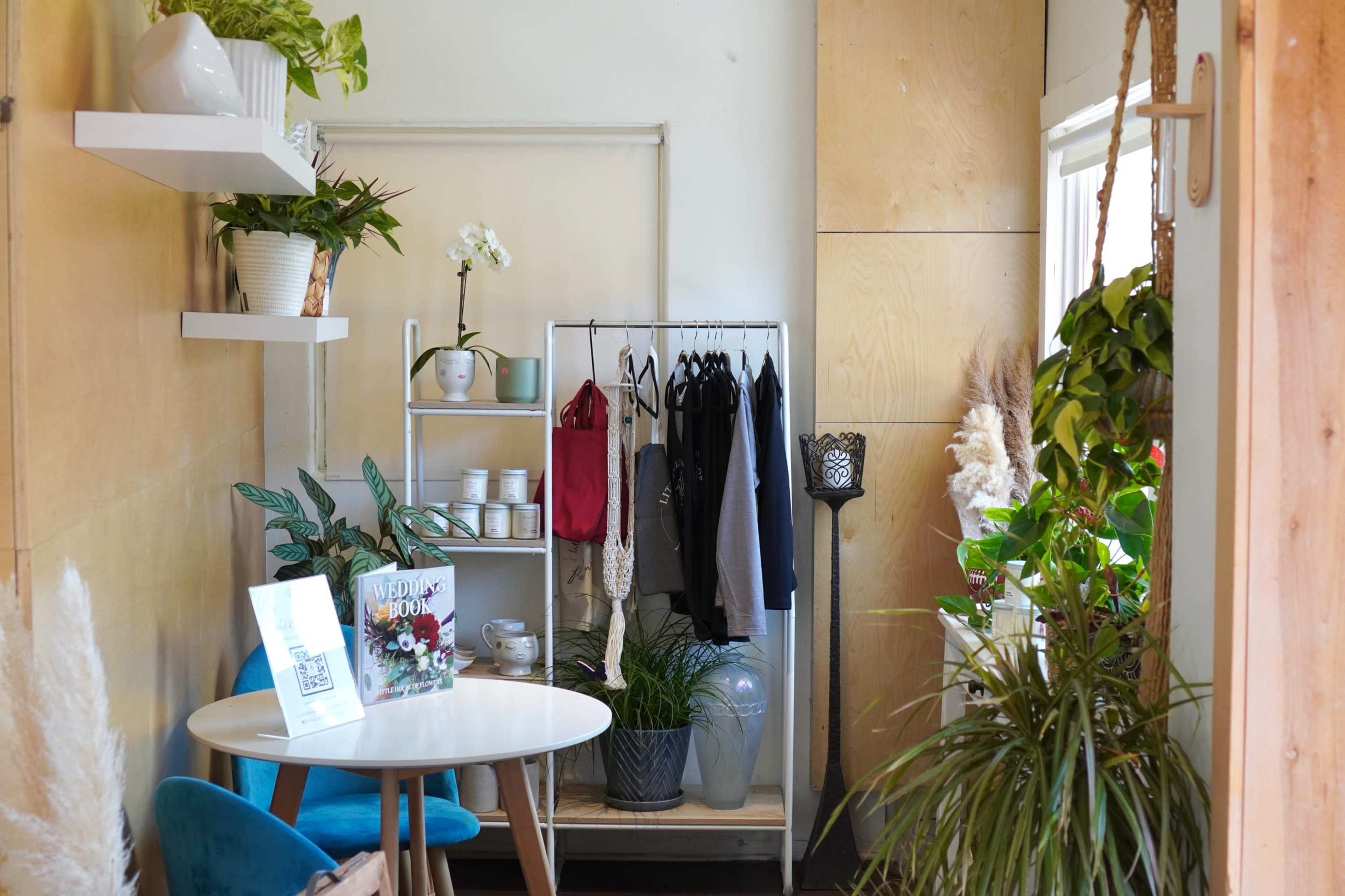 Boutique Flower Shop Image in La Playa, San Diego, CA