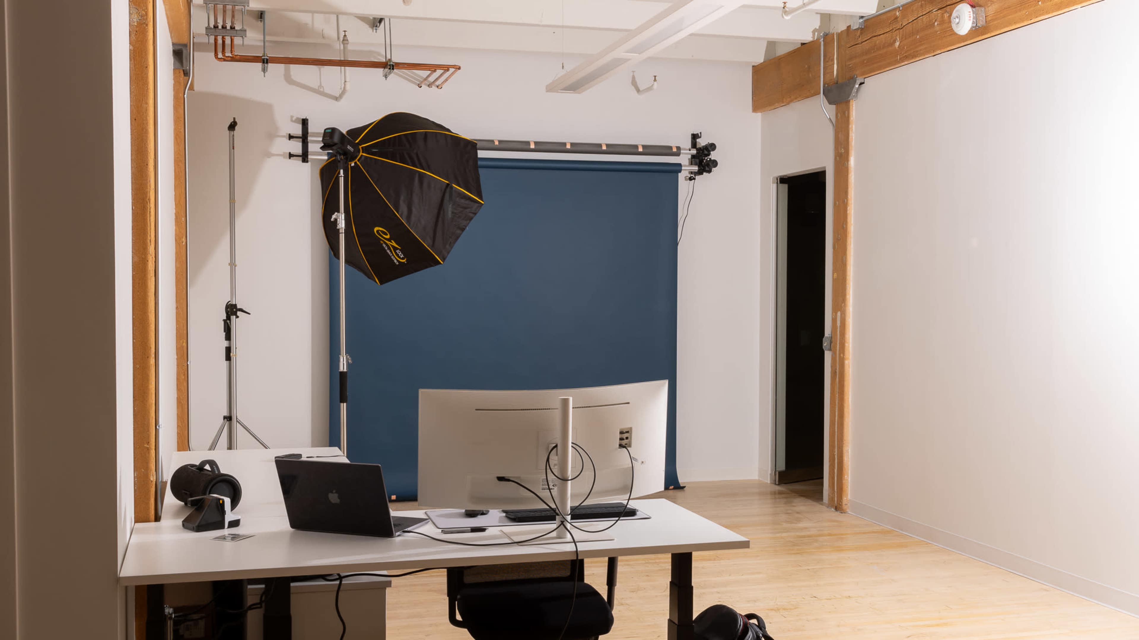 Downtown Photo/Video Studio Image in Central Minneapolis, Minneapolis, MN