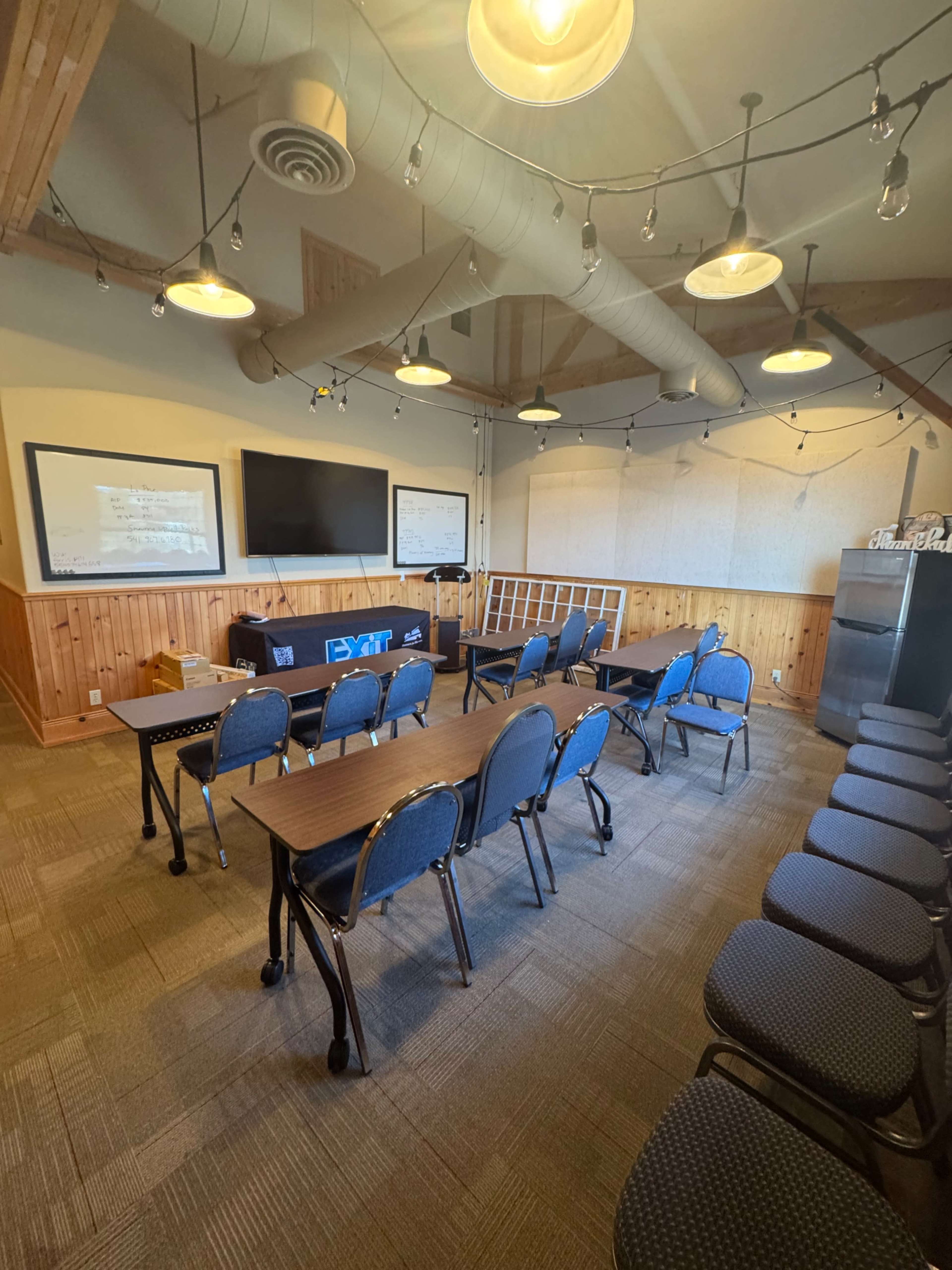 Intimate Conference Room in Bend, OR Image in Southern Crossing, Bend, OR