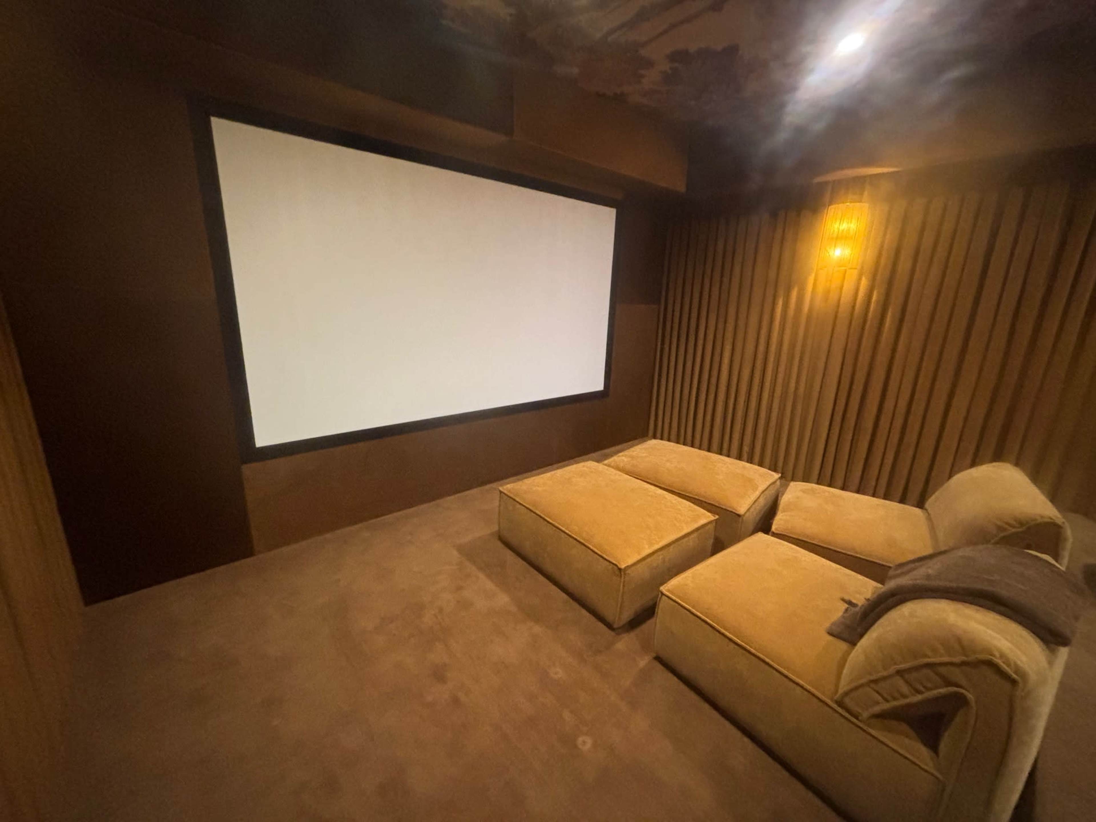 Luxury Screening Room in Beverly Grove Image in Beverly Grove, Los Angeles, CA