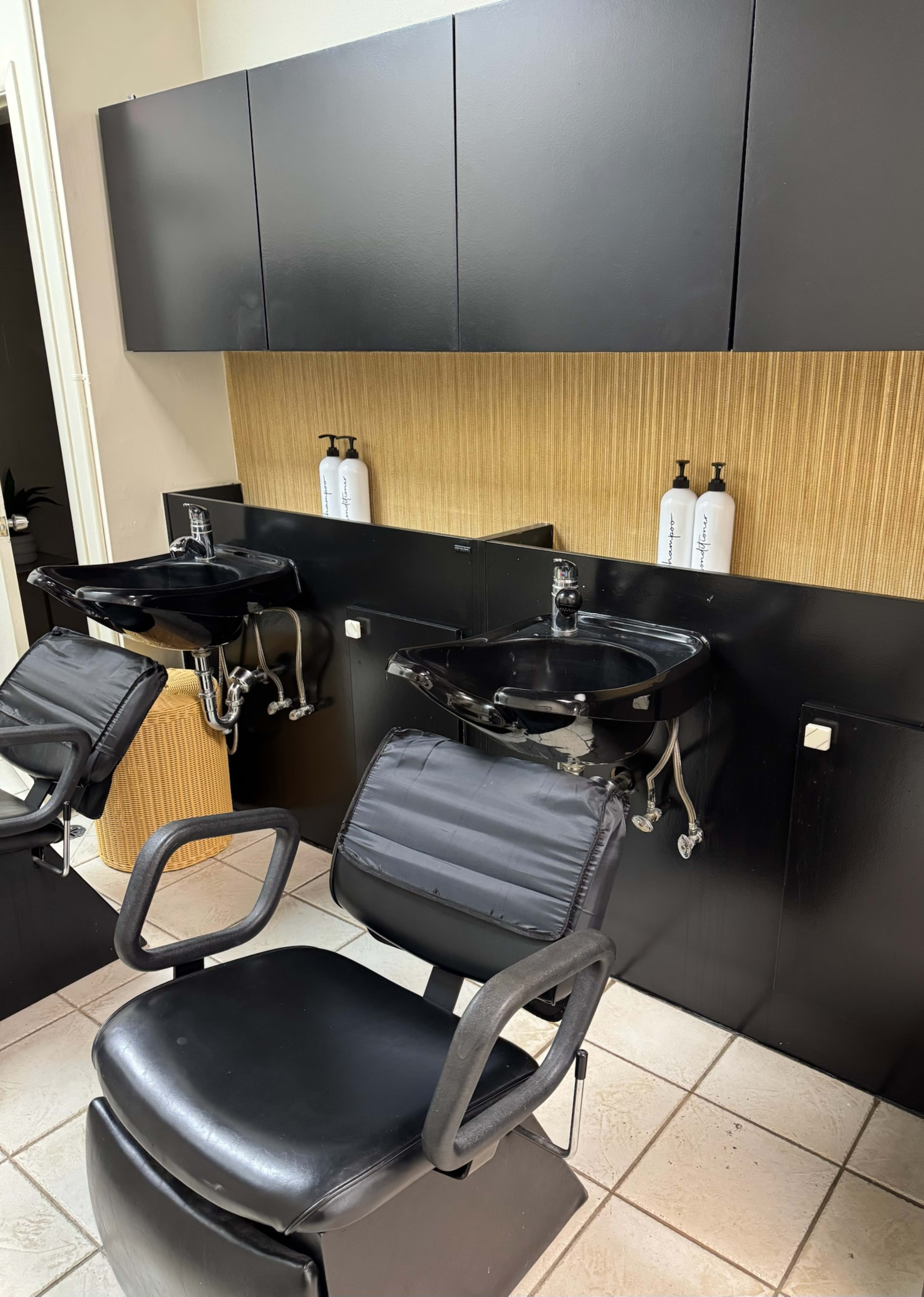 Modern Boho Suburban Beauty Bar Image in Brighton, Brighton, MI