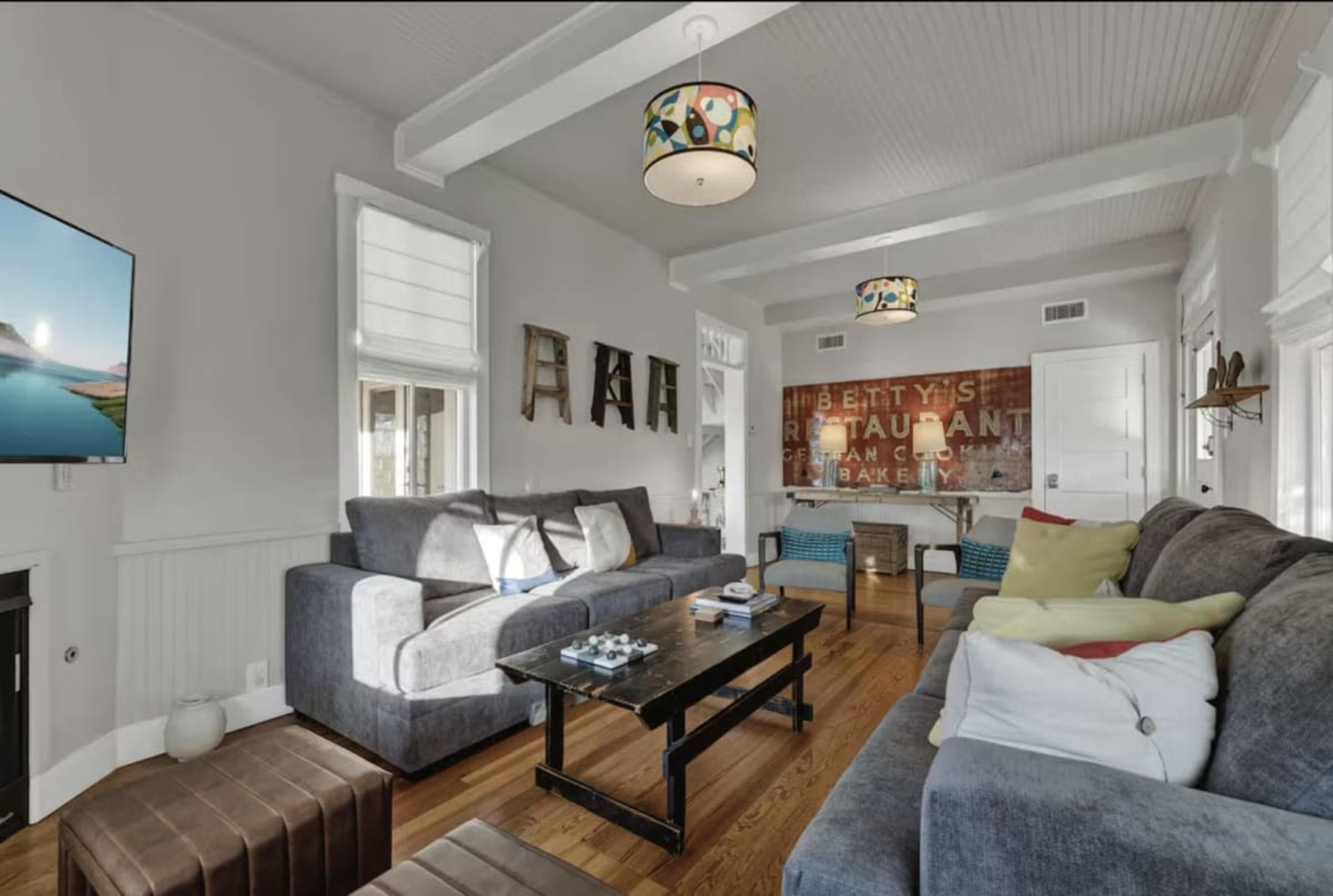 Spacious Hill Country Retreat for Families & Groups Image in , Fredericksburg, TX