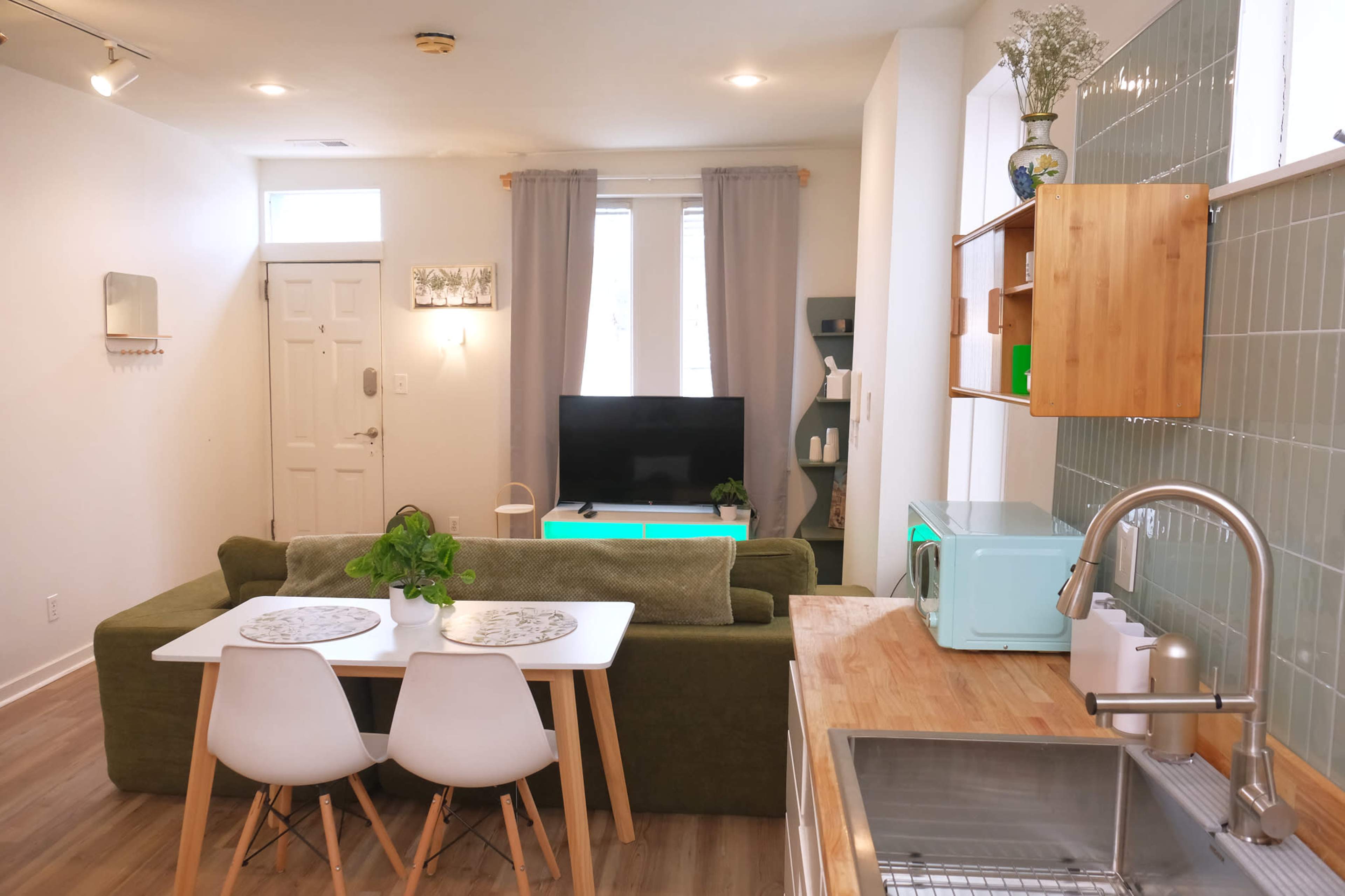 Historic Germantown Garden Studio Image in Germantown, Philadelphia, PA