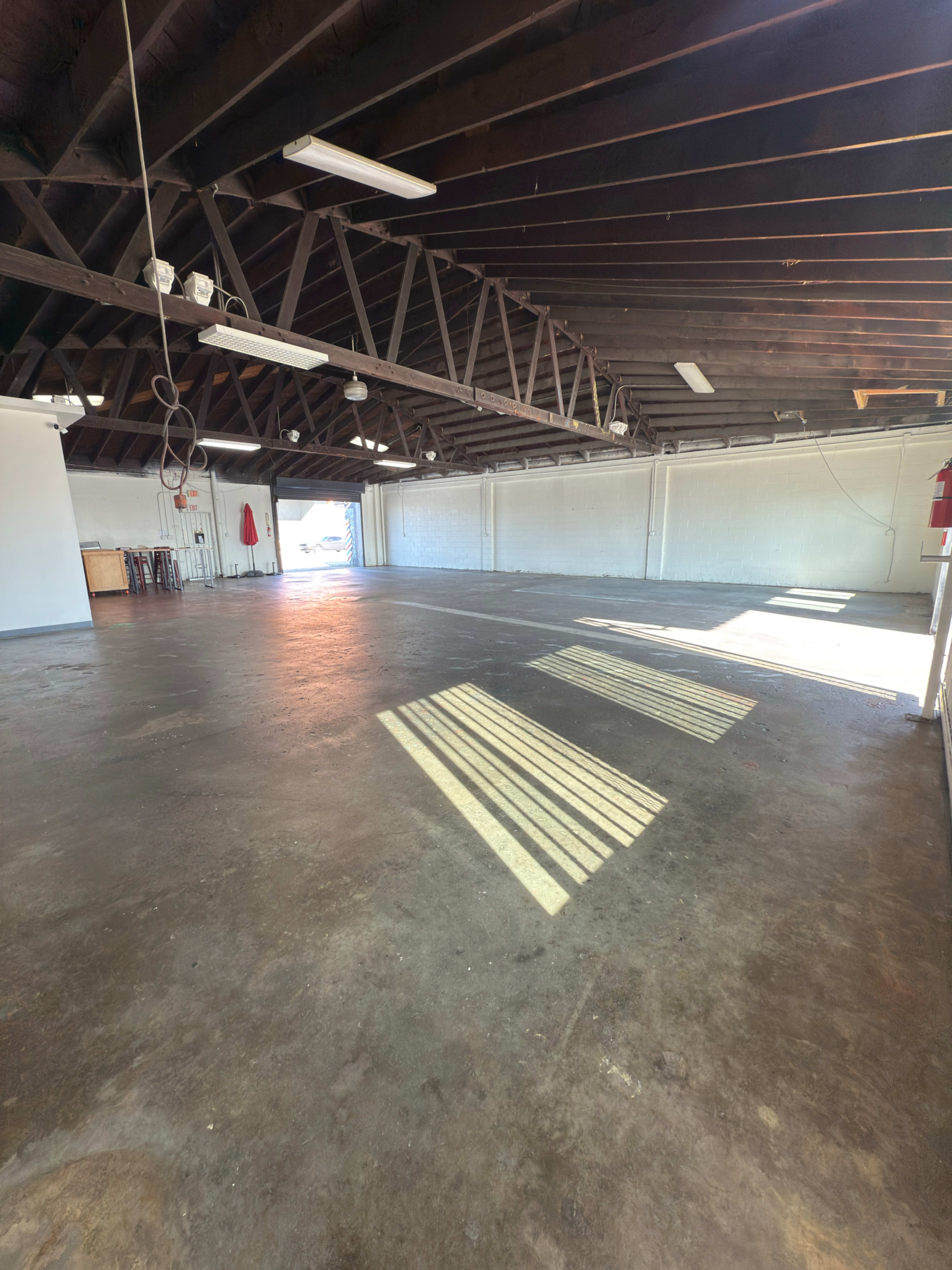 Industrial Event Space with Roll-Up Door Access Image in Compton, Compton, CA