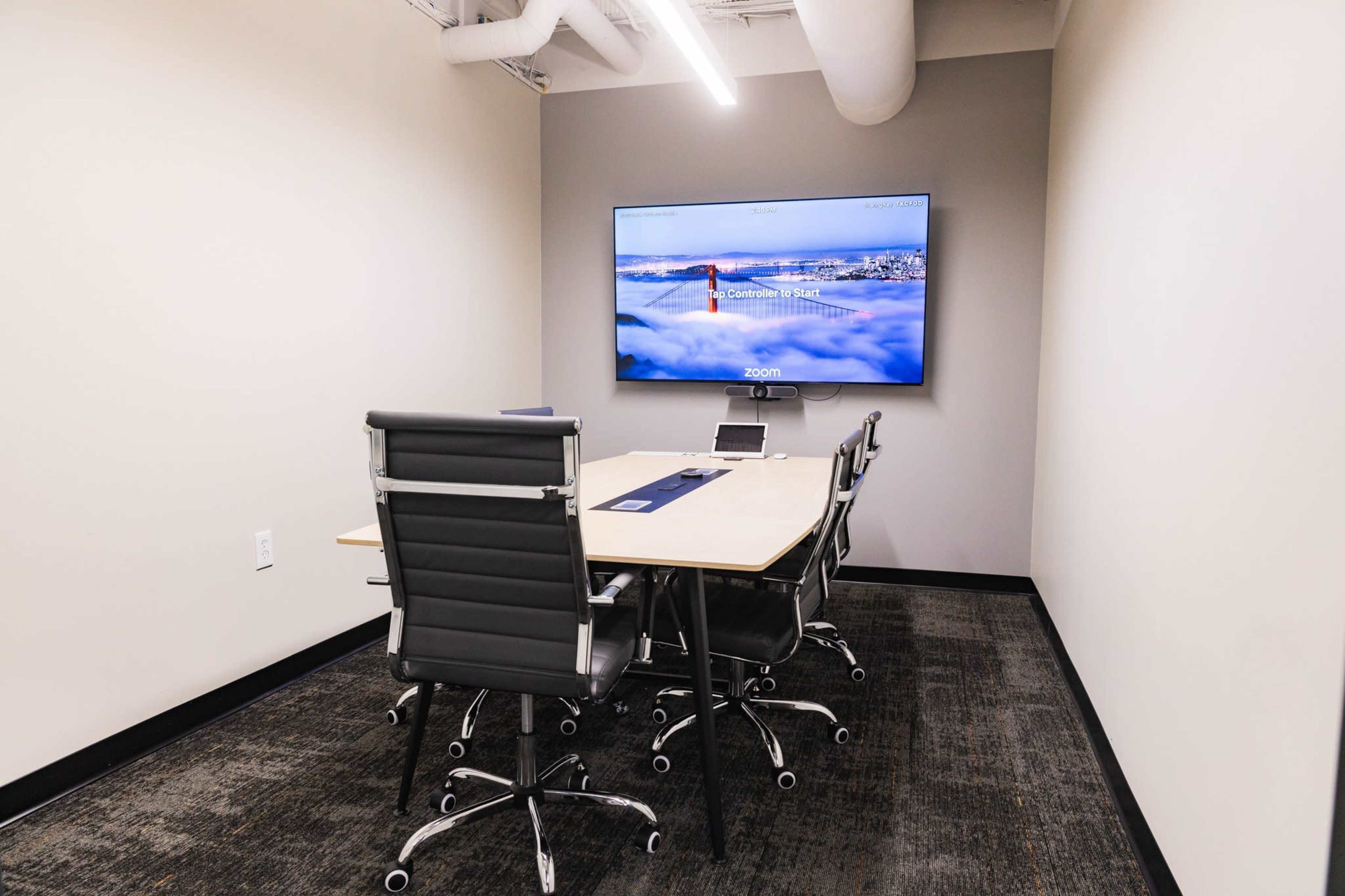 Nashville Huddle Room Image in Midtown, Nashville, TN