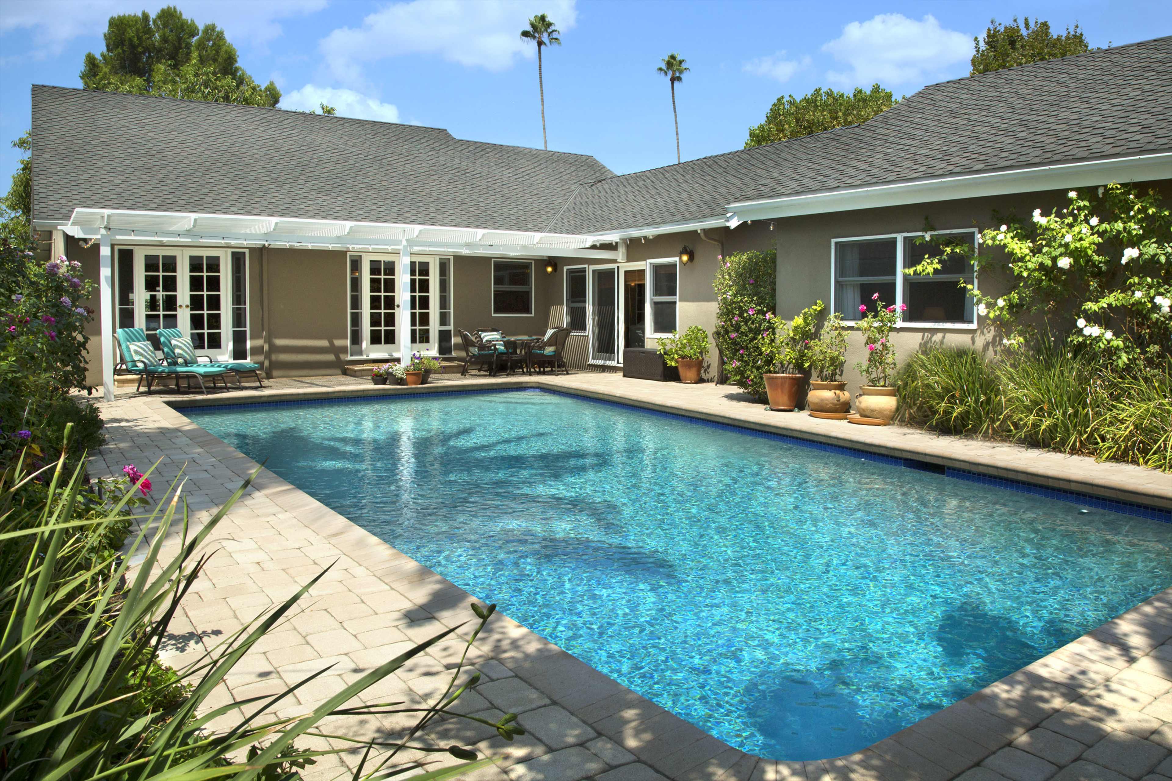 Great Family Home - Variety of Looks - Tons of Cool Shot Possibilities! Image in Sherman Oaks, Sherman Oaks, CA
