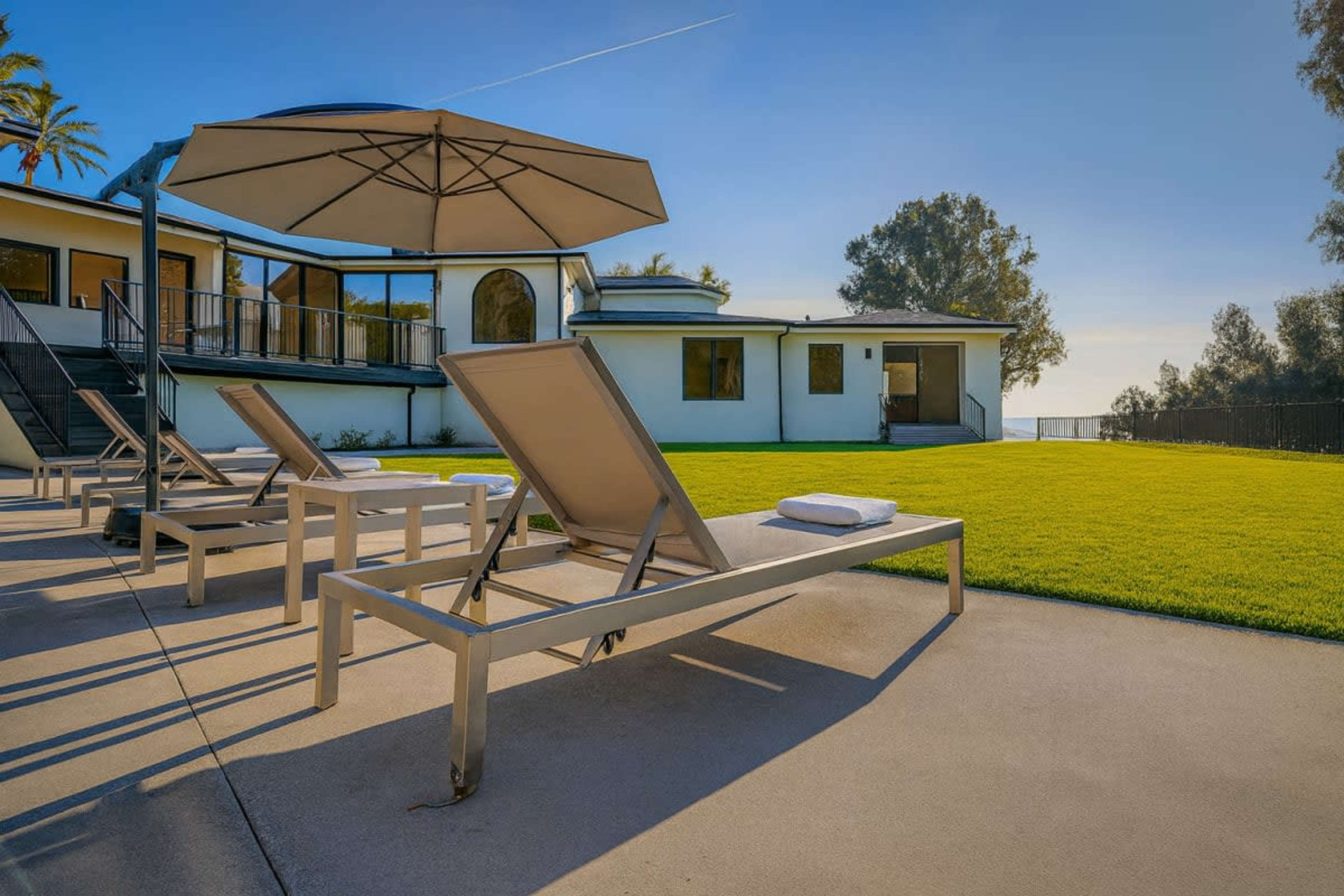 Modern Pacific Palisades Villa with Ocean Views Image in Pacific Palisades, los angeles, CA