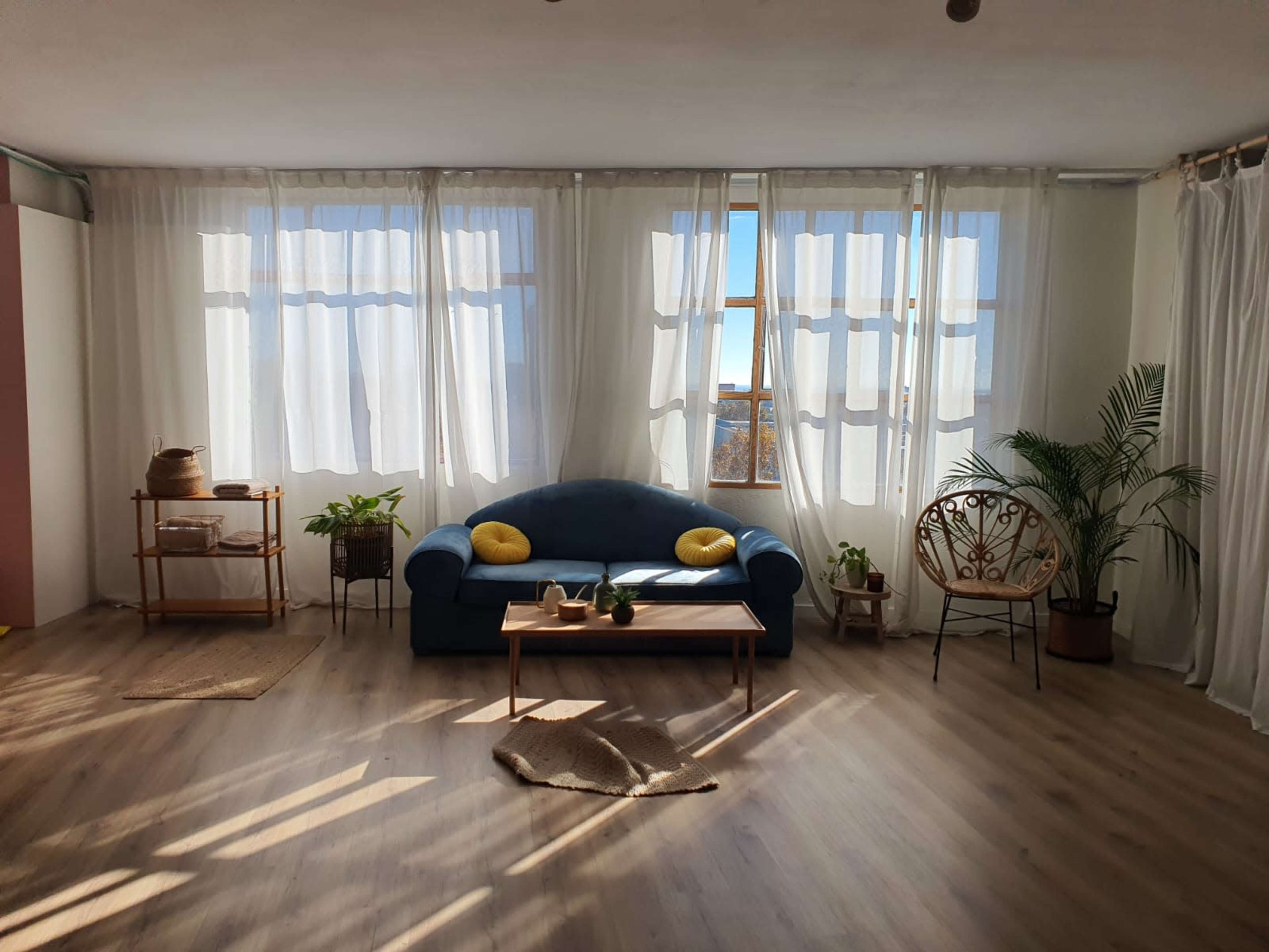 Loft industrial con mucha luz natural y personalidad Imagen en , Badalona, B