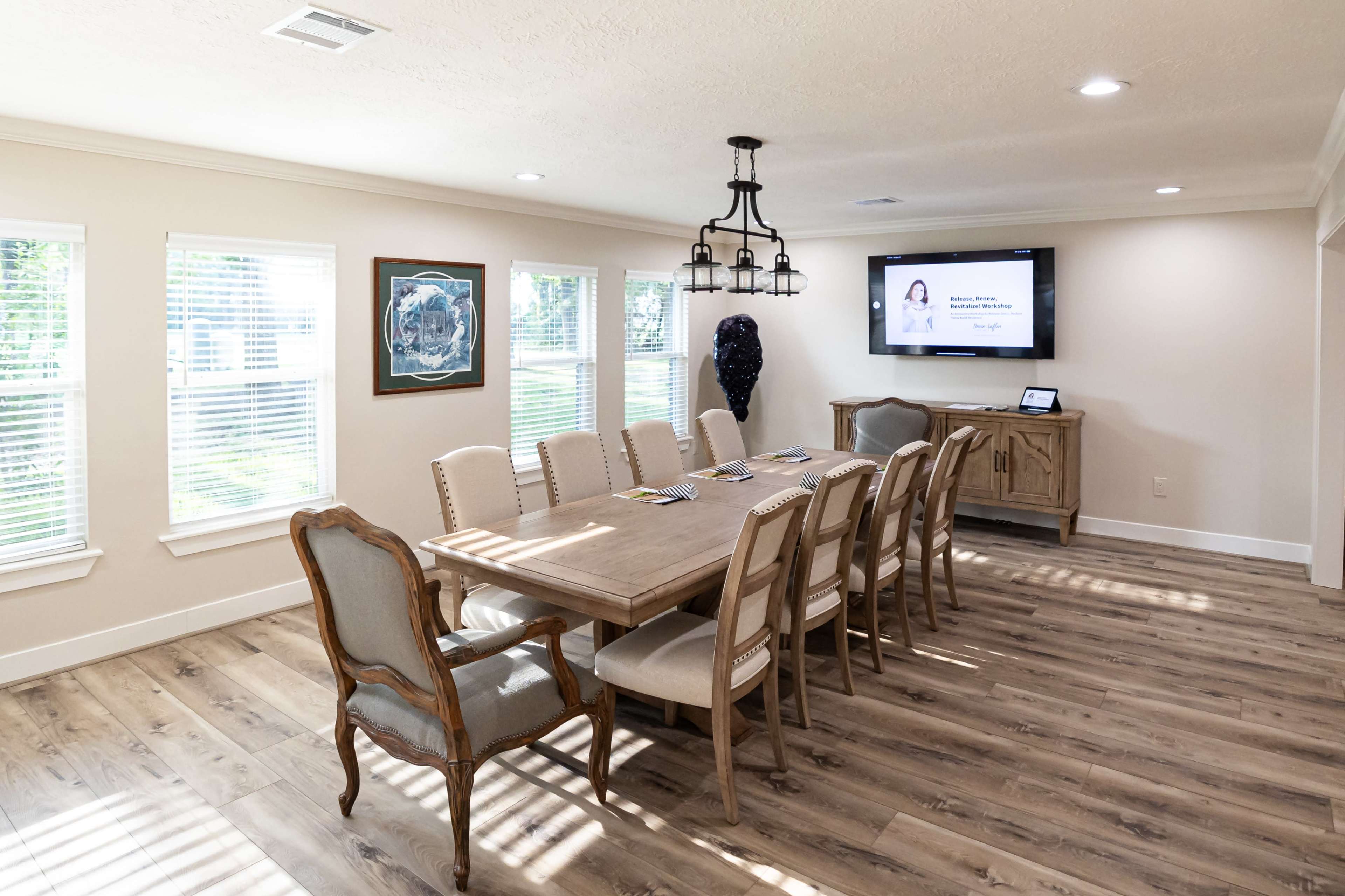 Spacious Urban Retreat with large beautiful trees and plenty of outdoor spaces Image in , Tomball, TX
