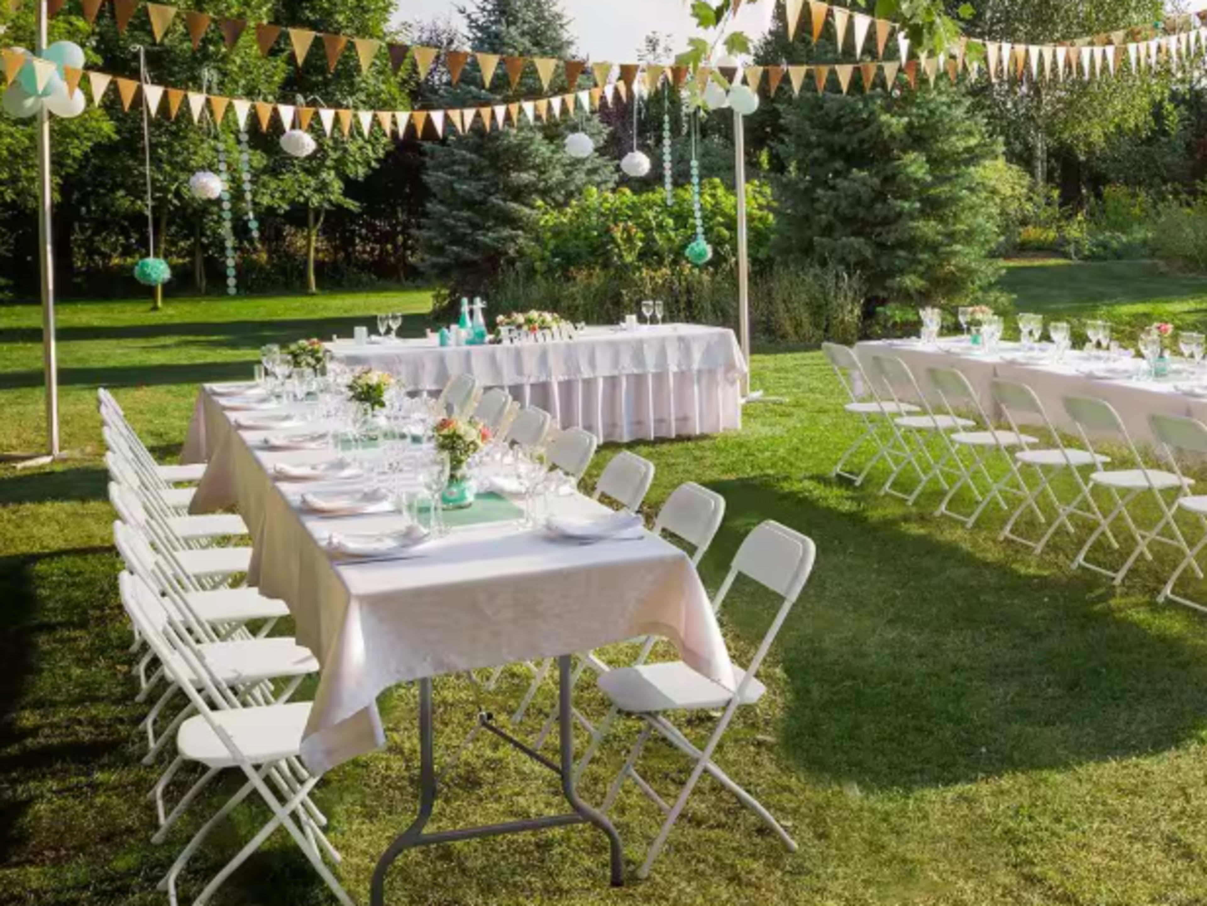 Additional Seating - 10 Chairs
