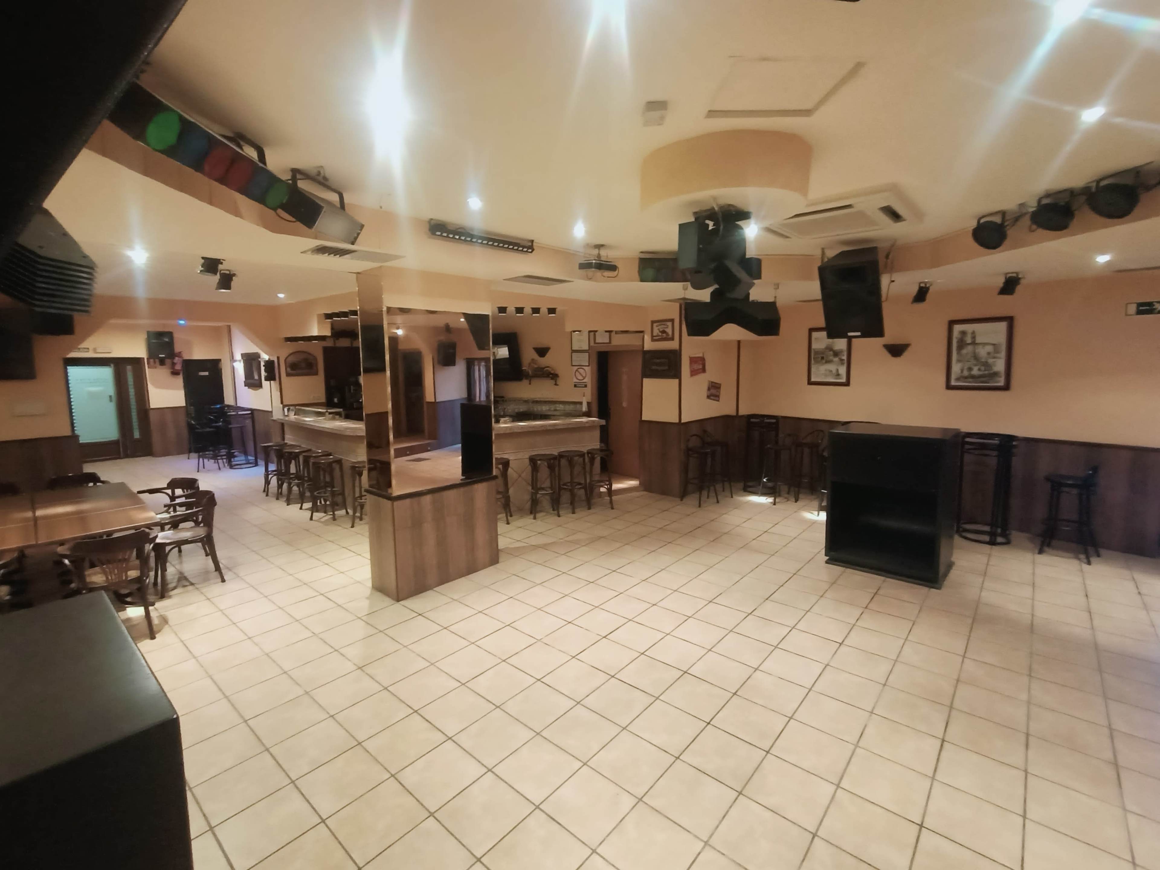 Sala de eventos para " fiestas privadas " Imagen en , Casarrubios del Monte, TO