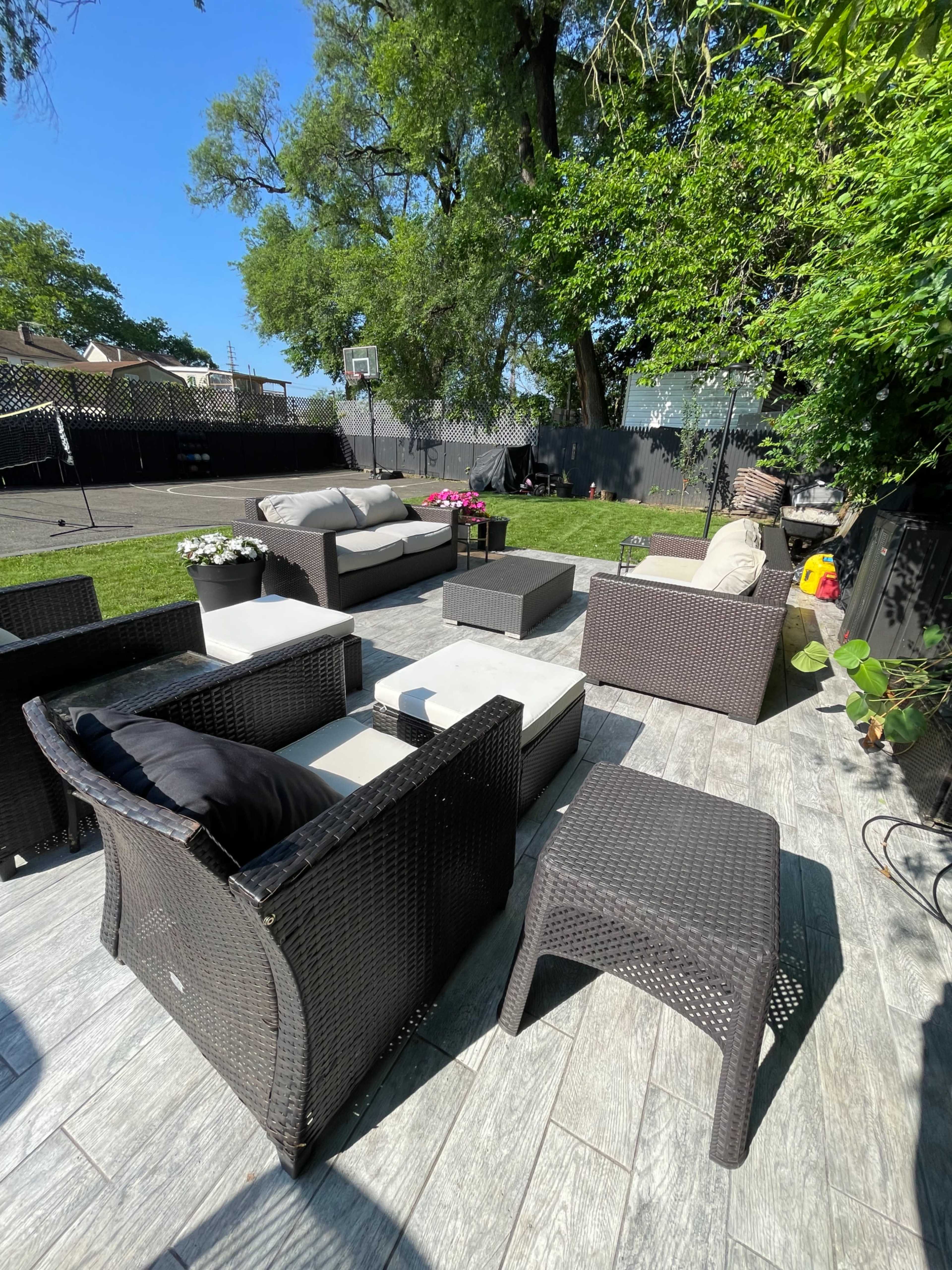 Luxurious Backyard Jacuzzi Bar Basketball Court Space Image in St. Albans, Springfield Gardens, NY