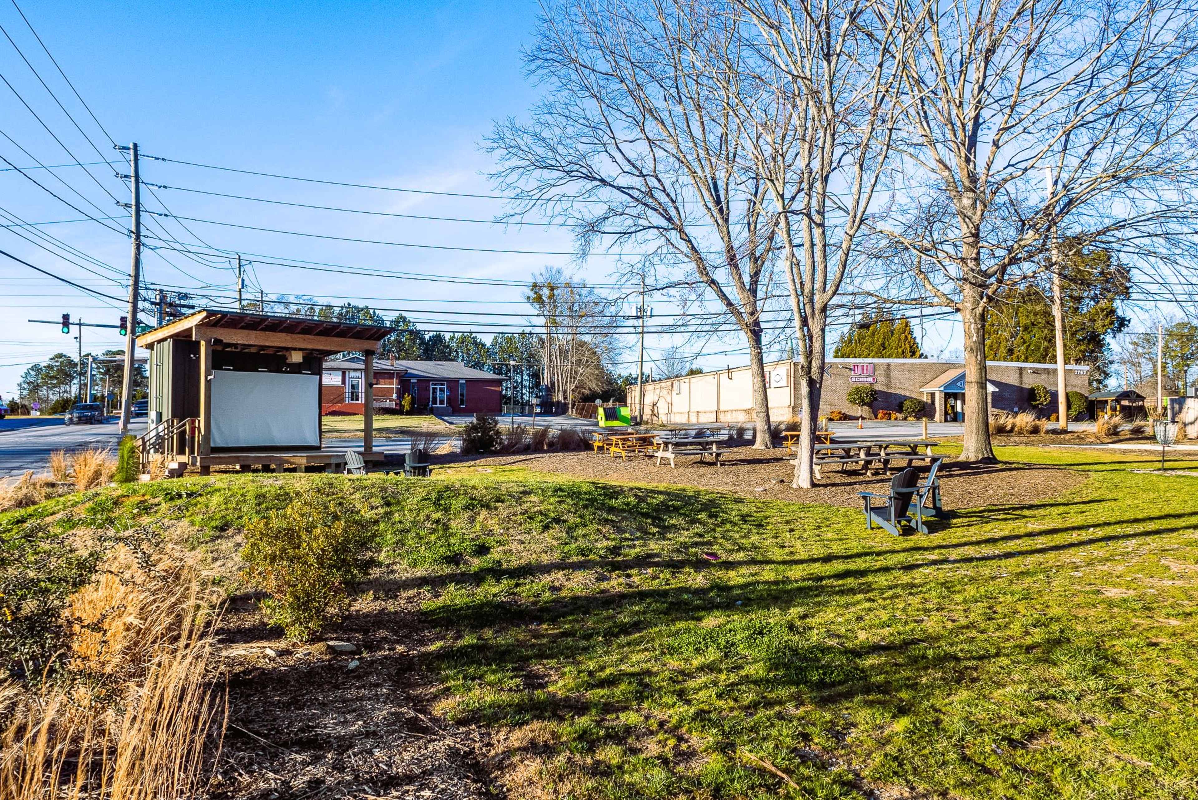Elegant Brick Studio in Austell | Ideal for Photo & Video Shoots Image in Austell, Austell, GA