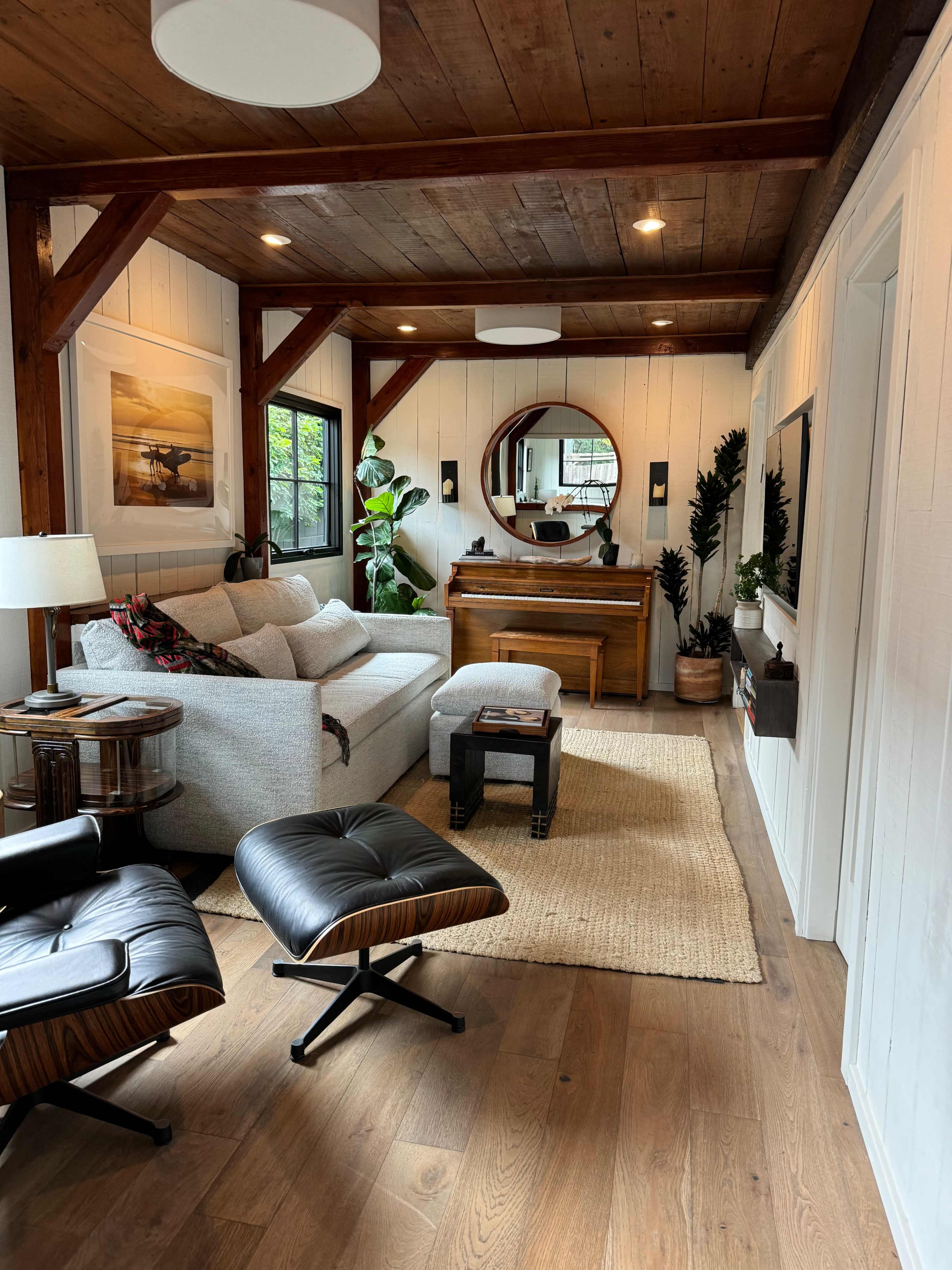 The Bungalow - Photo, Film, Video, Meeting Place Image in Venice, Venice, CA