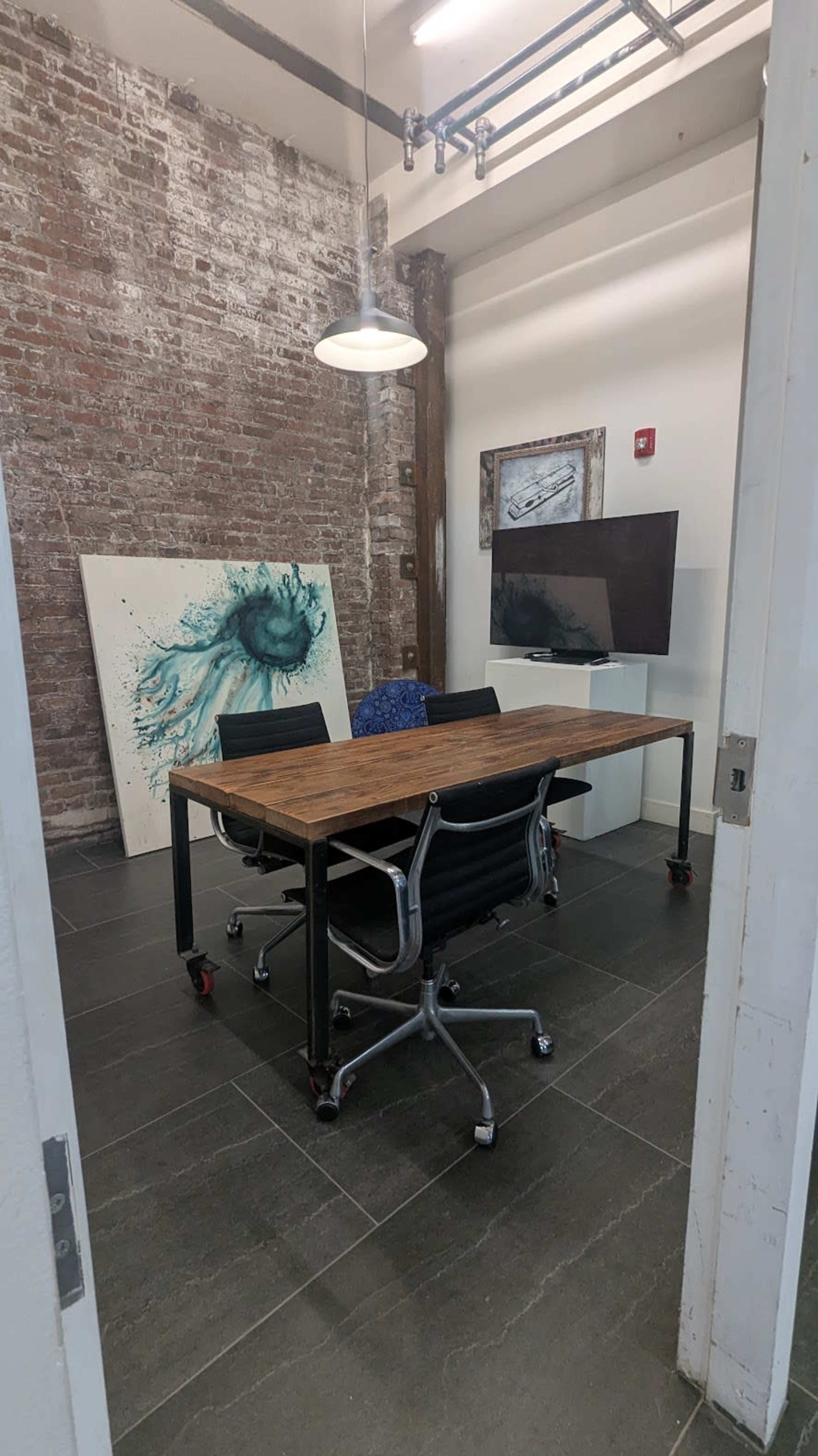 160 sqft Contemporary Creative Meeting Space Image in Mission District, San Francisco, CA