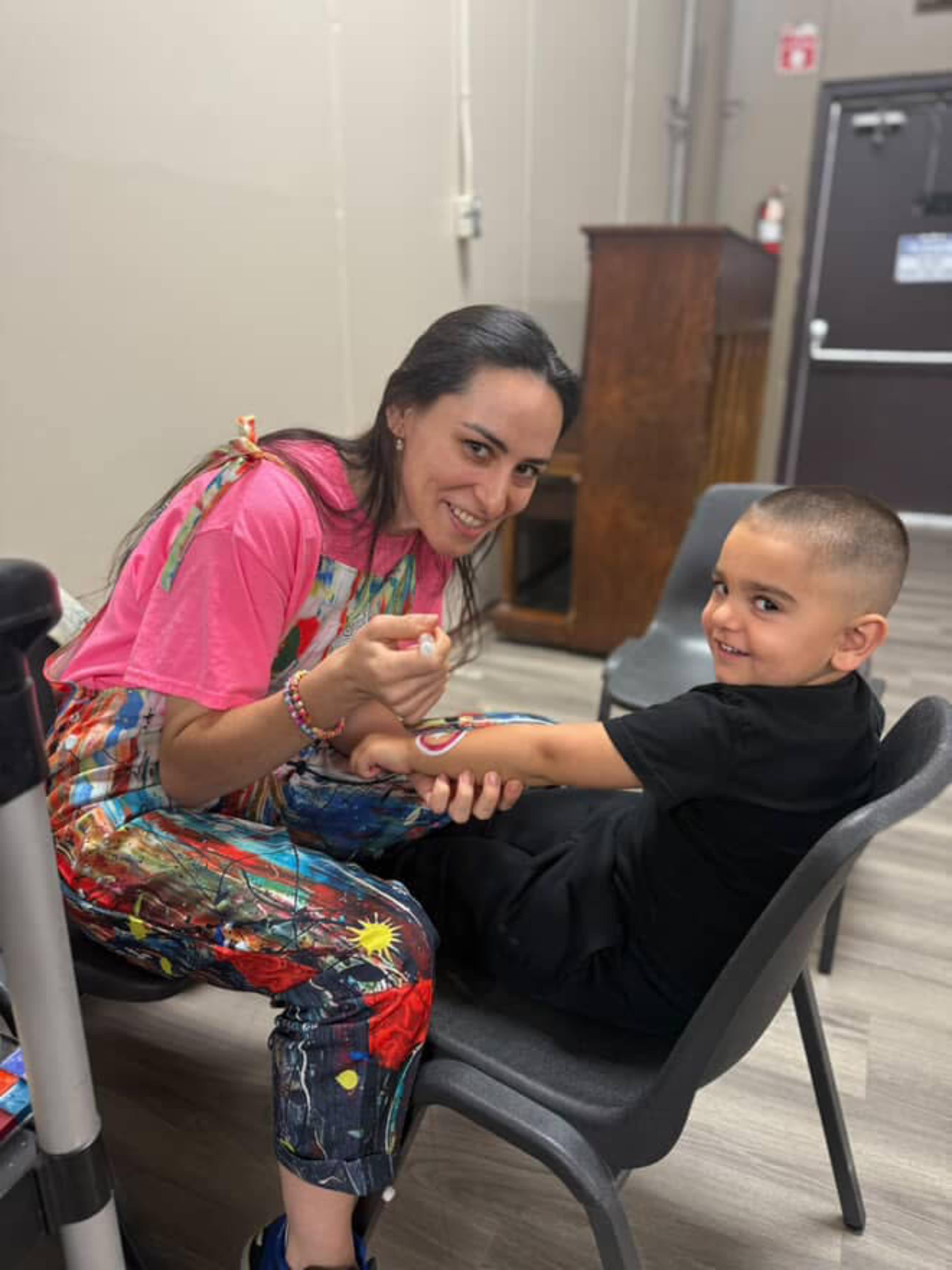 Large mixed used open concept studio with high ceilings. Image in Markham, Markham, ON