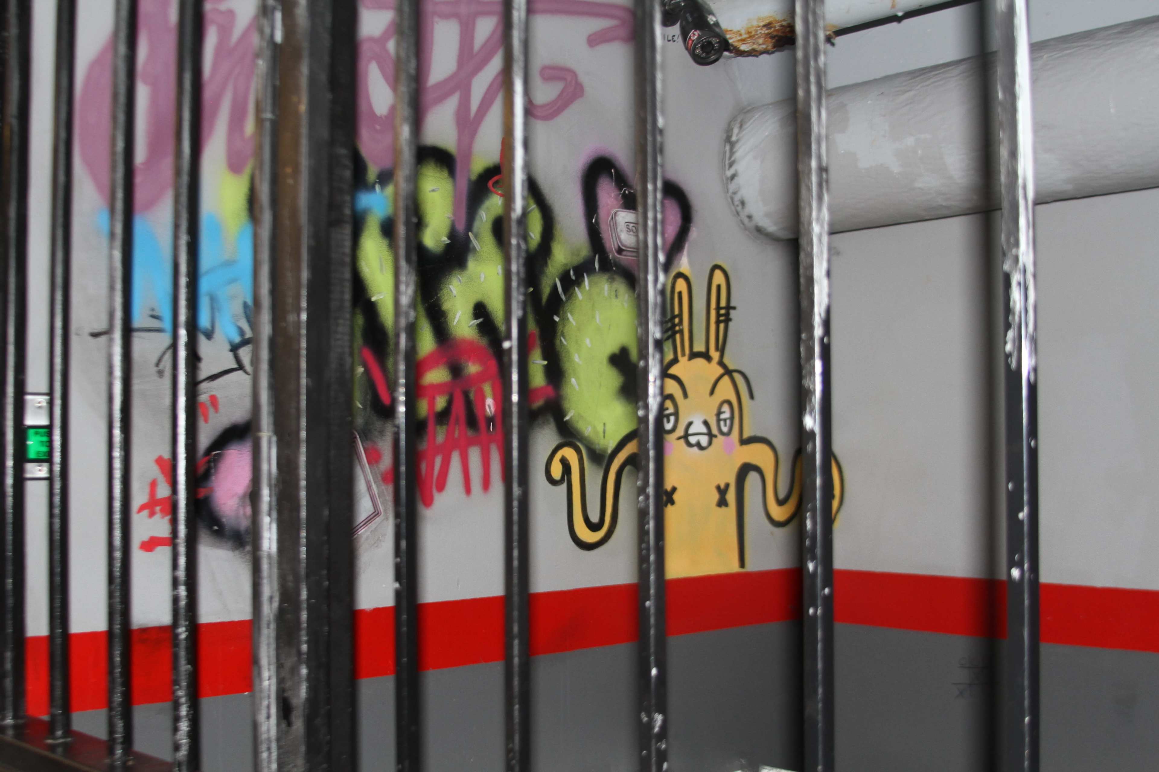 Prison Space with Locking Cells and Guard Station Image in Chicago Loop, Chicago, IL