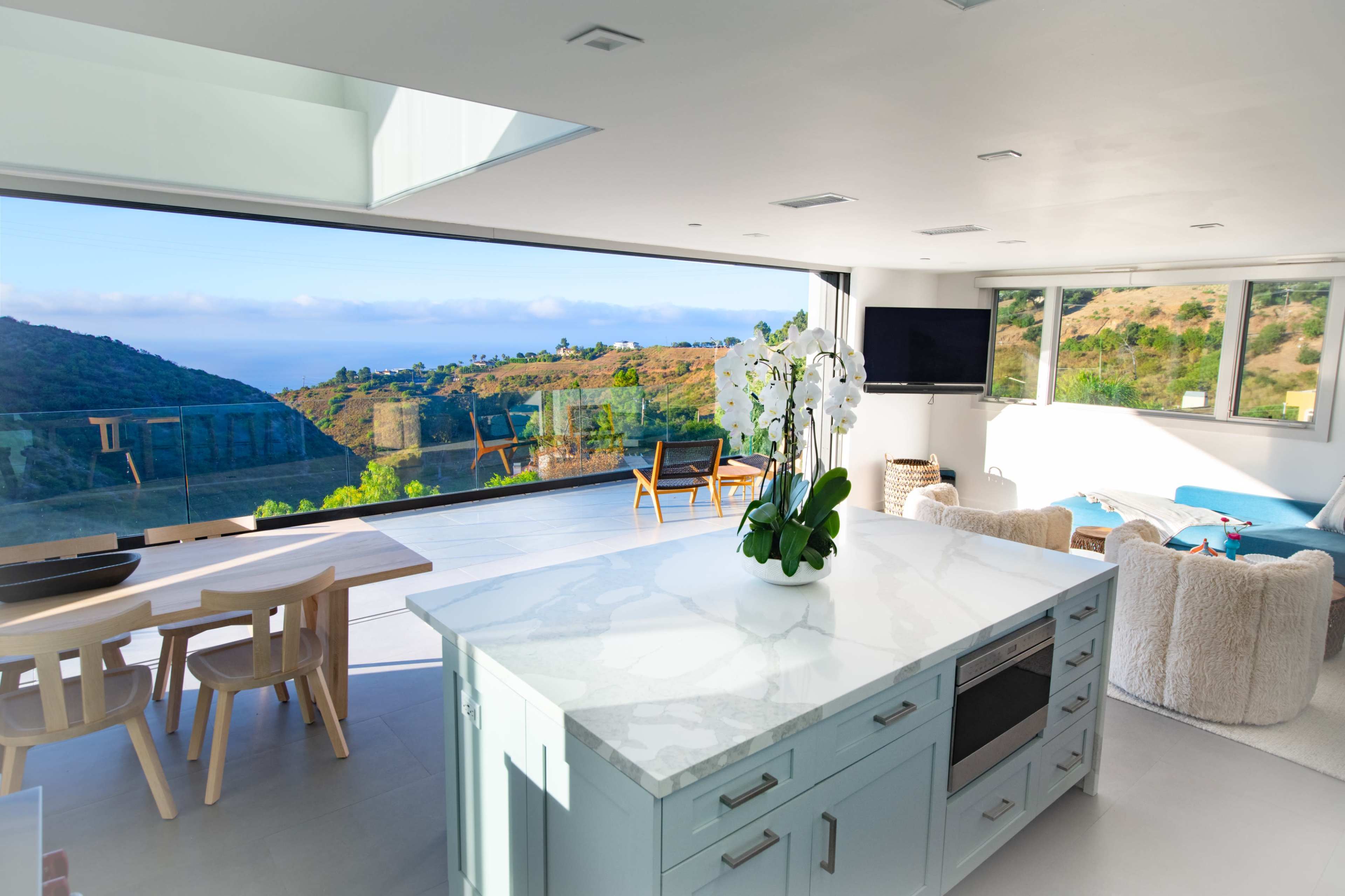 The Malibu Modern Oasis Image in , Malibu, CA