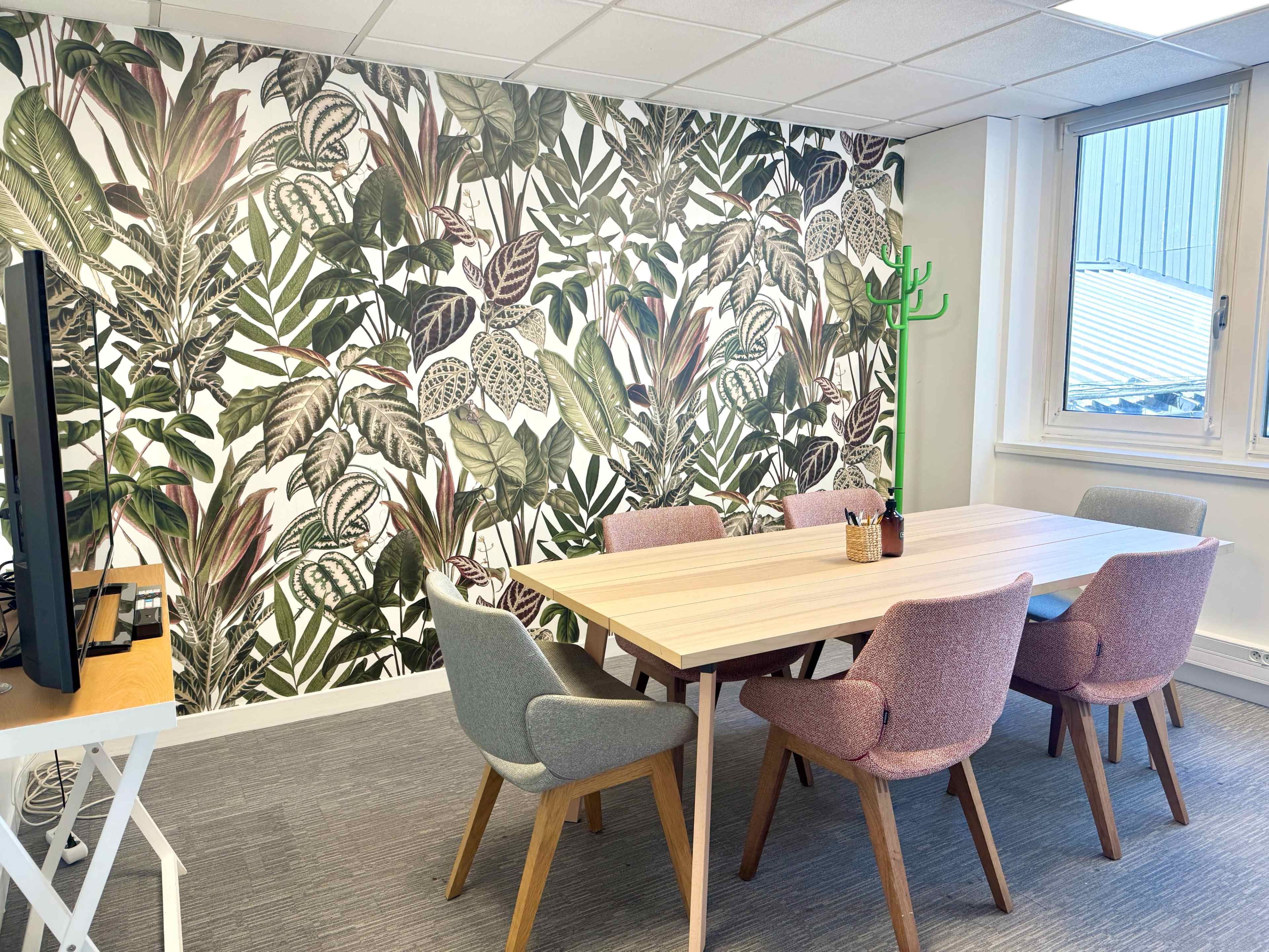 Jolie salle de réunion cosy pour 6 personnes - Clichy Image in , Clichy