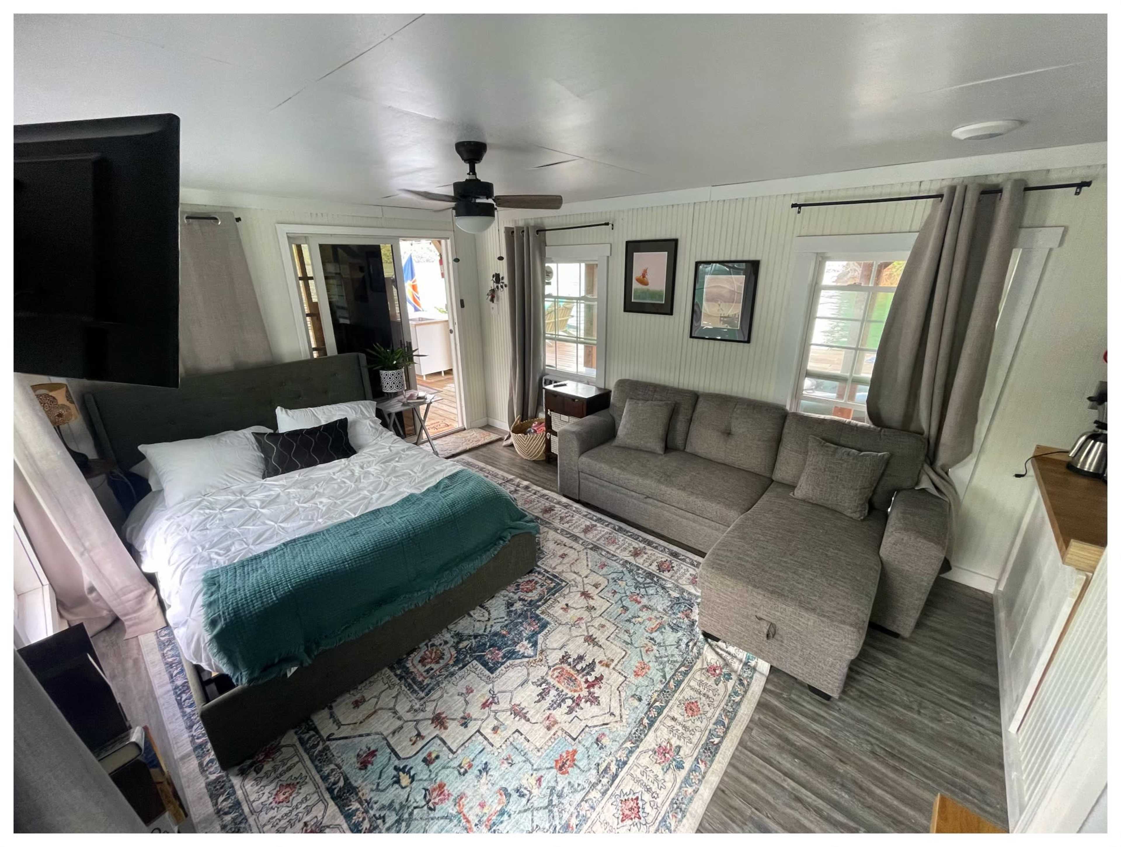 Gorgeous Floating House nestled in The Great Smokey Mountains Image in , Fontana Dam, NC