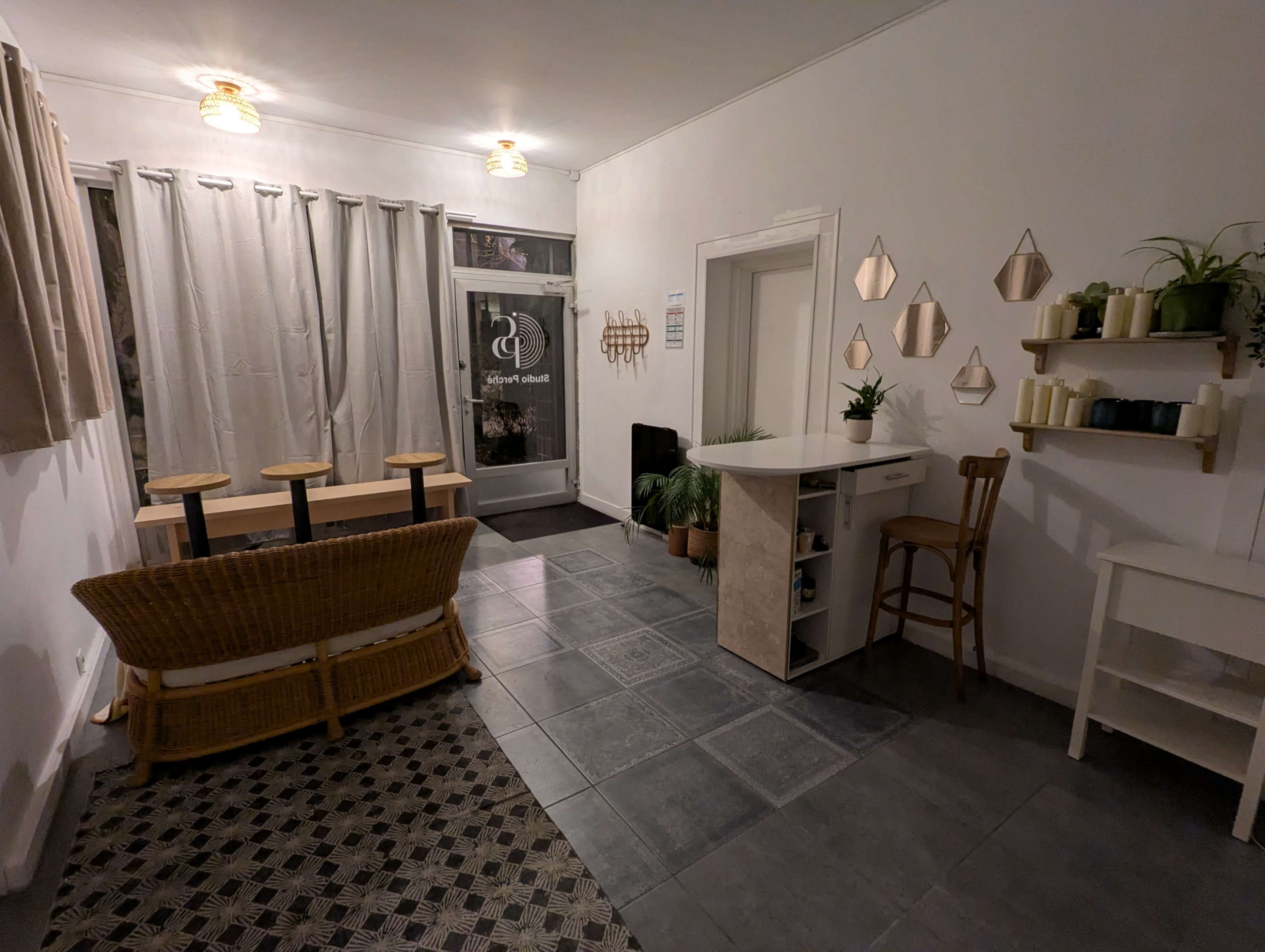 pop up sur rue en plein centre de Vincennes Image in , vincennes