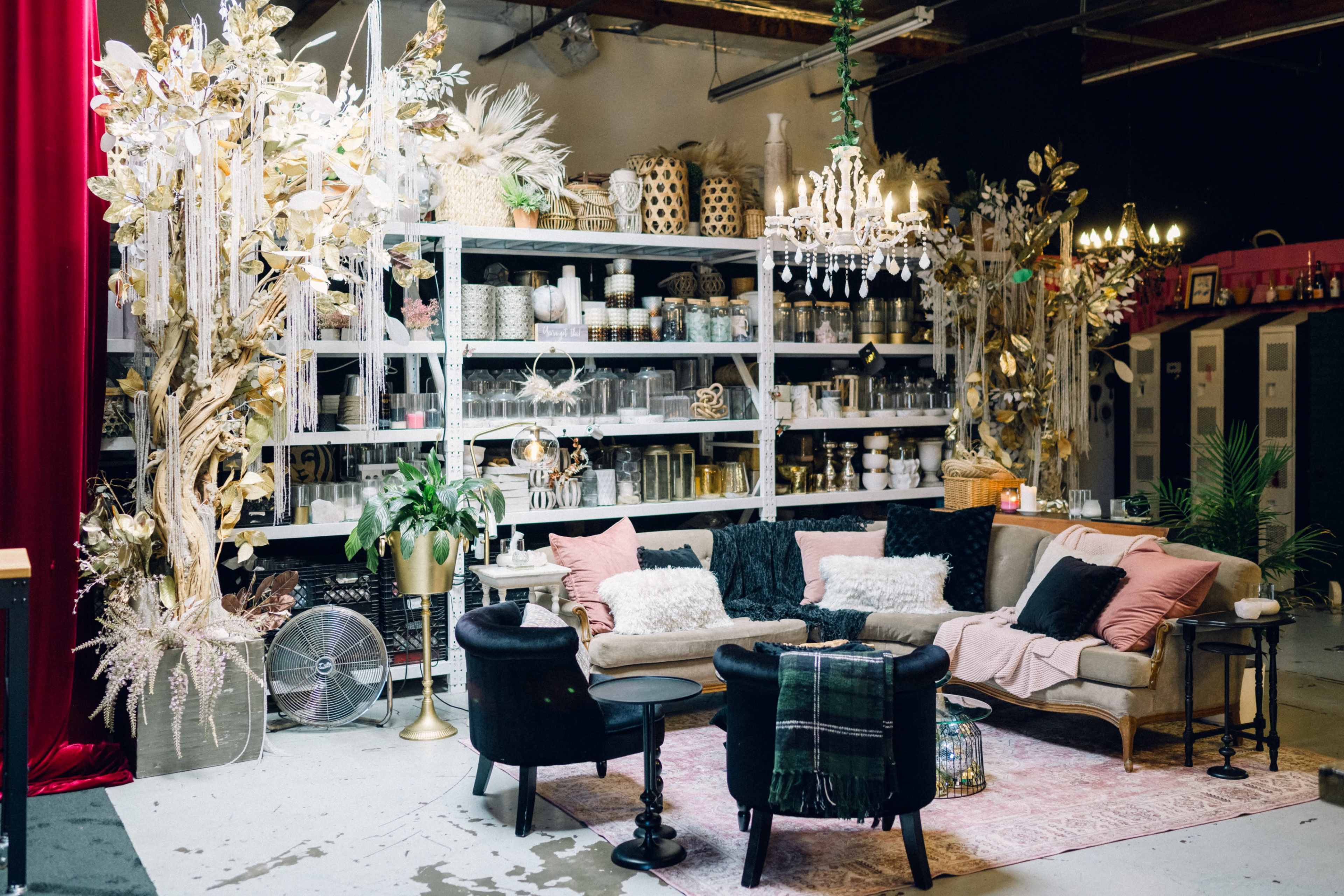 NEW NEW - Unique & Fun Flexible Creative Studio! Image in Oak View, Huntington Beach, CA