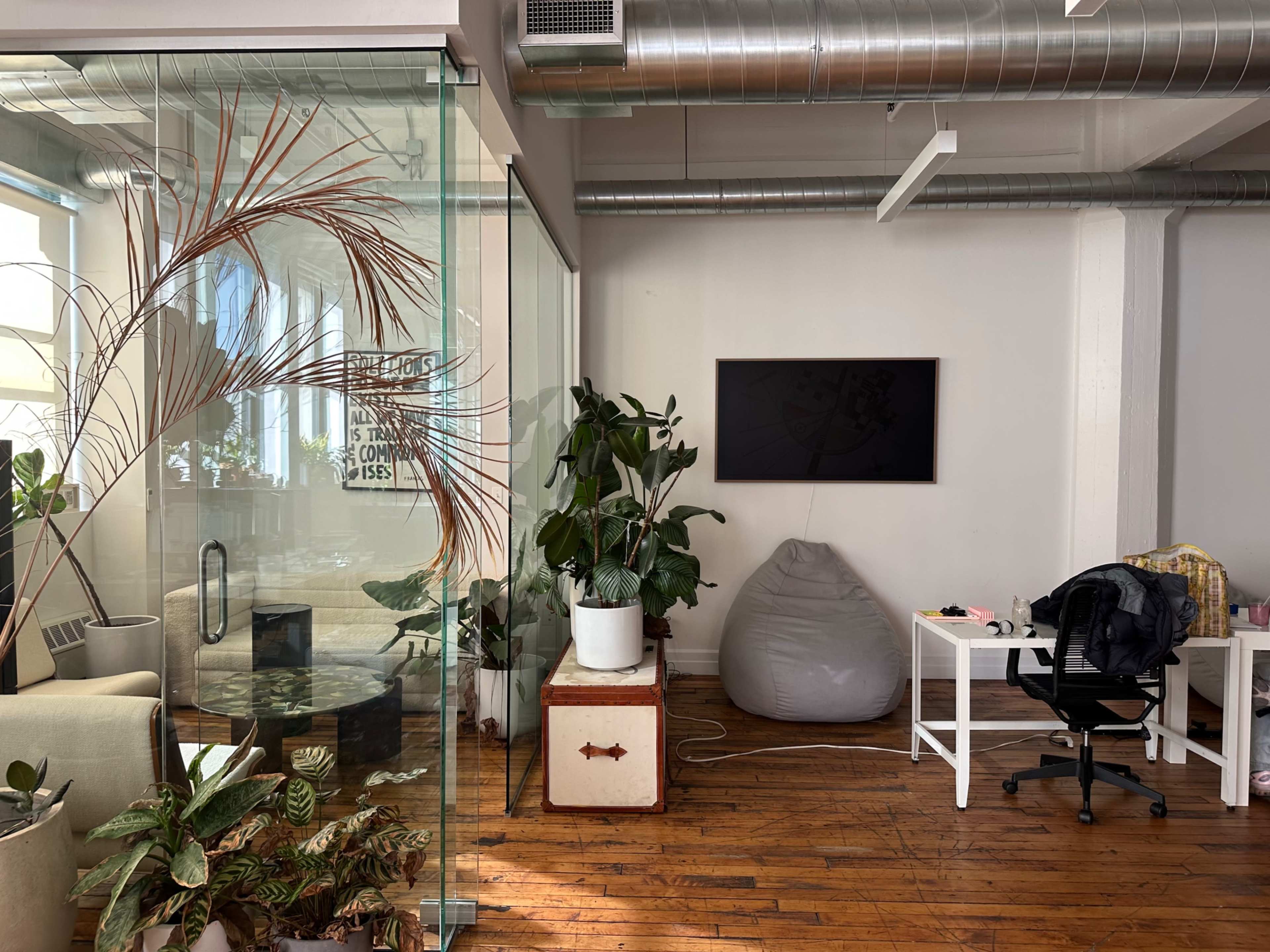 Large studio with three conference rooms and small kitchen Image in Dumbo, Brooklyn, NY