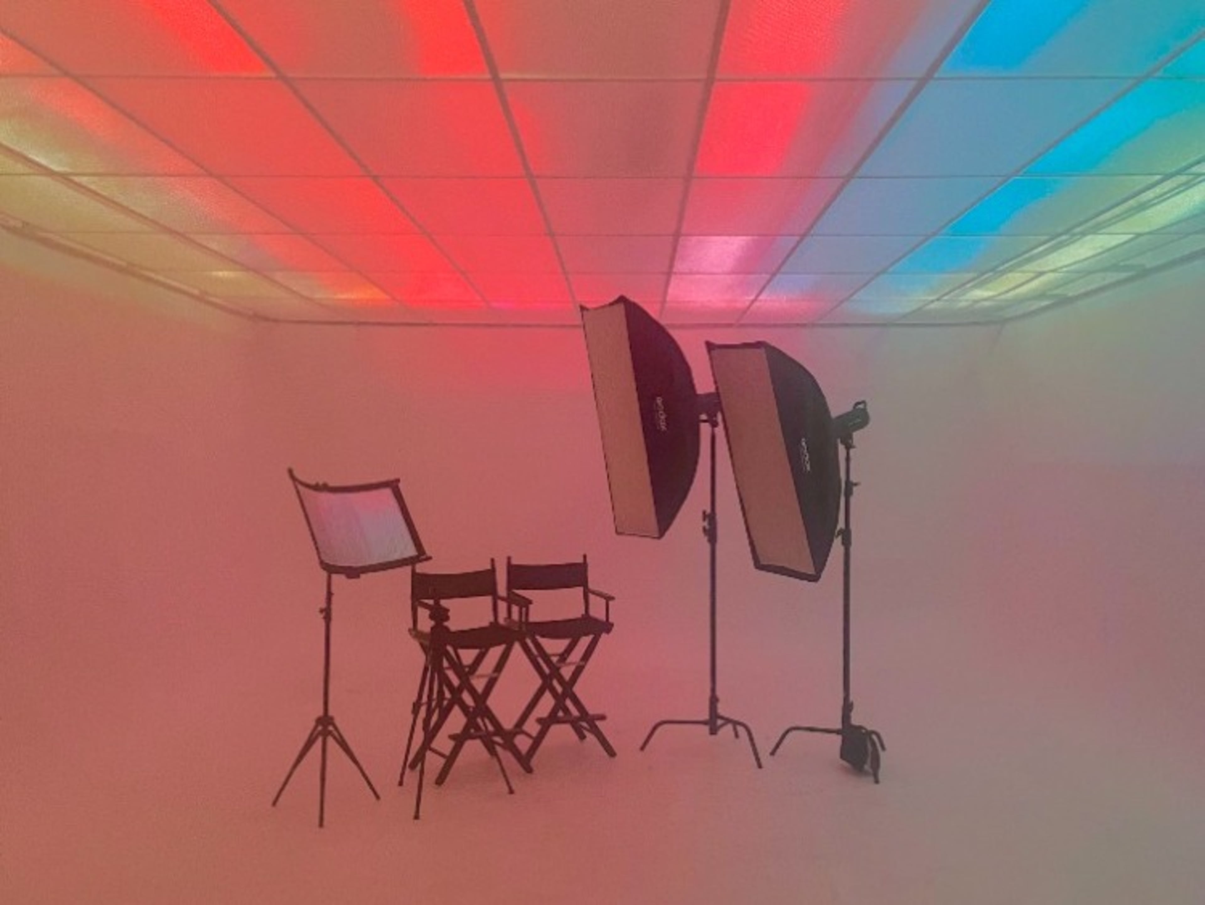 CYC WALL(ALL WHITE AREA)