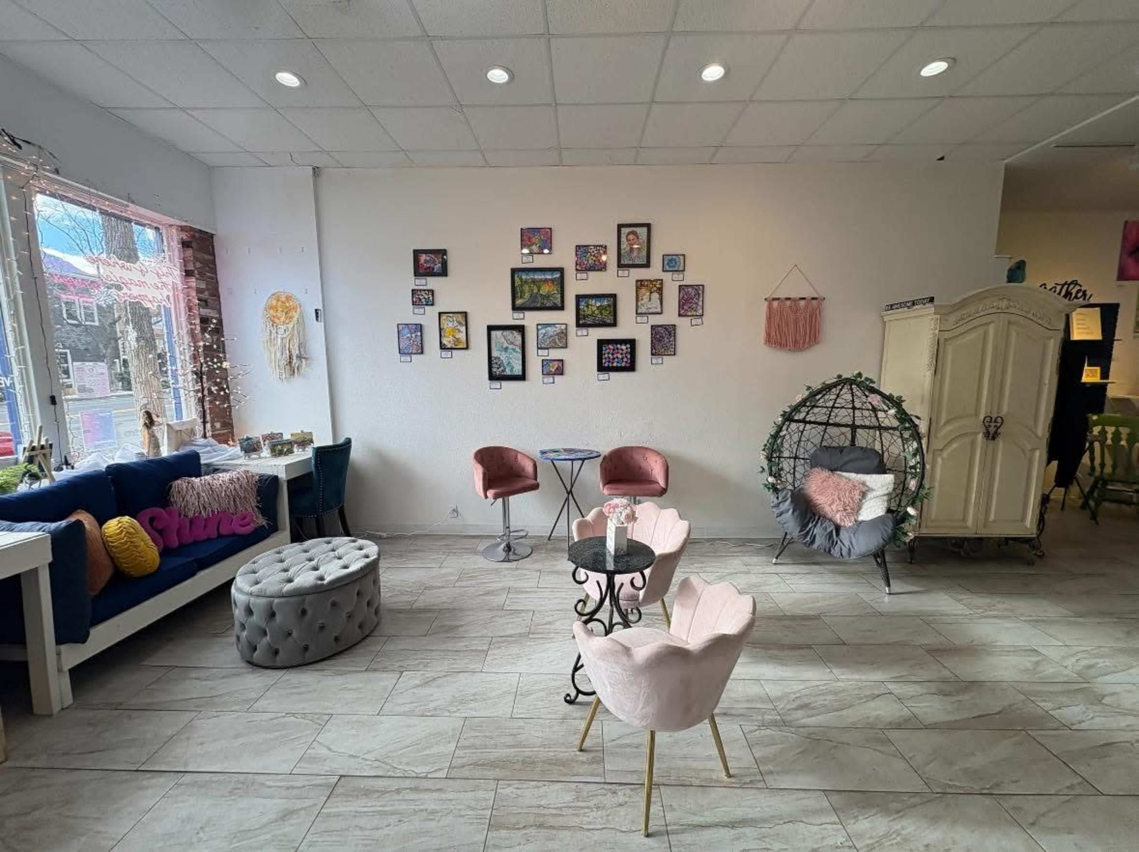 Beautiful Social Space in the Heart of Old Colorado City Image in West Colorado Springs, Colorado Springs, CO