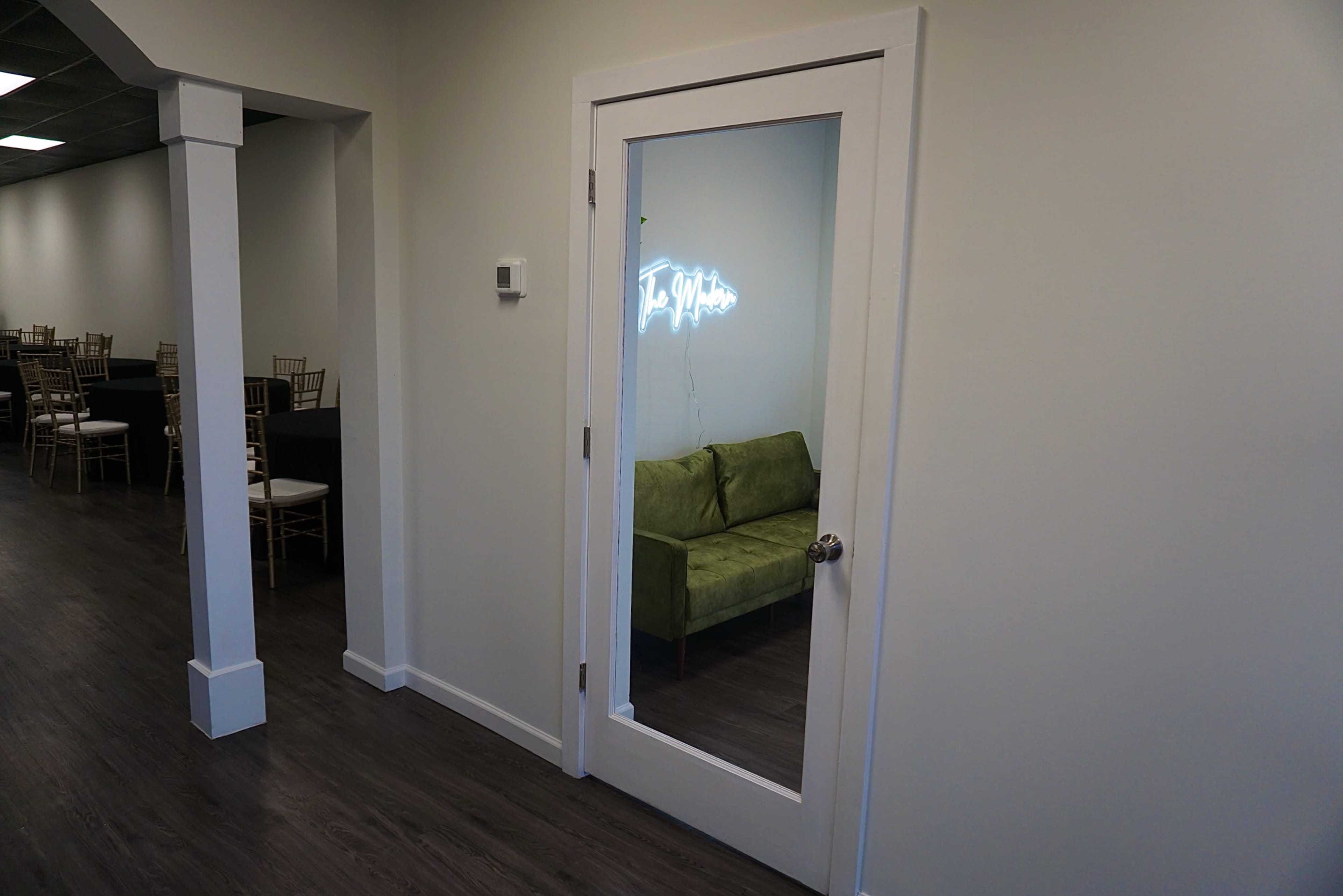The Modern Luxury Gathering Suite Image in Dunwoody, Atlanta, GA