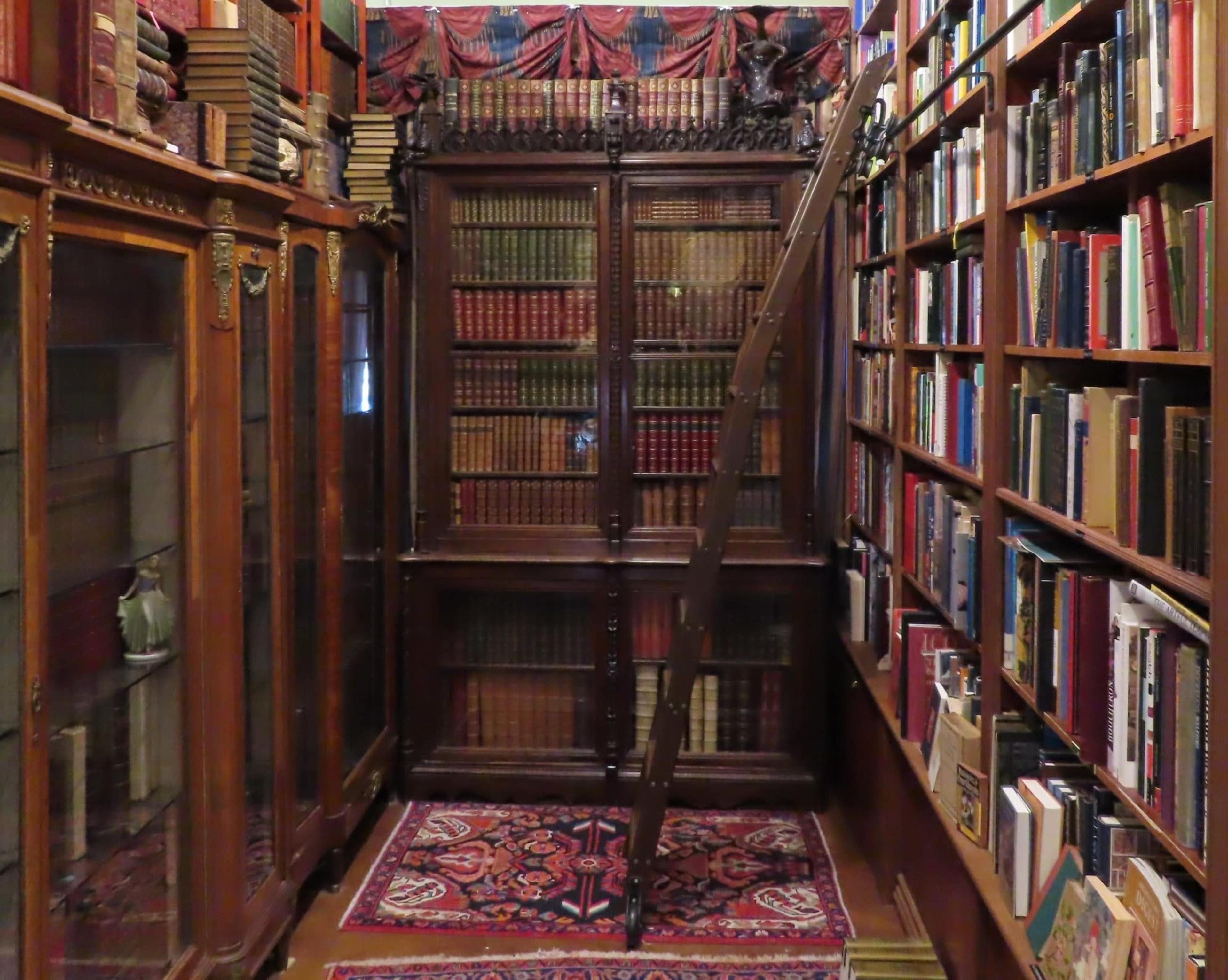 Old Florida Book Shop Image in Dania Beach, Fort Lauderdale, FL
