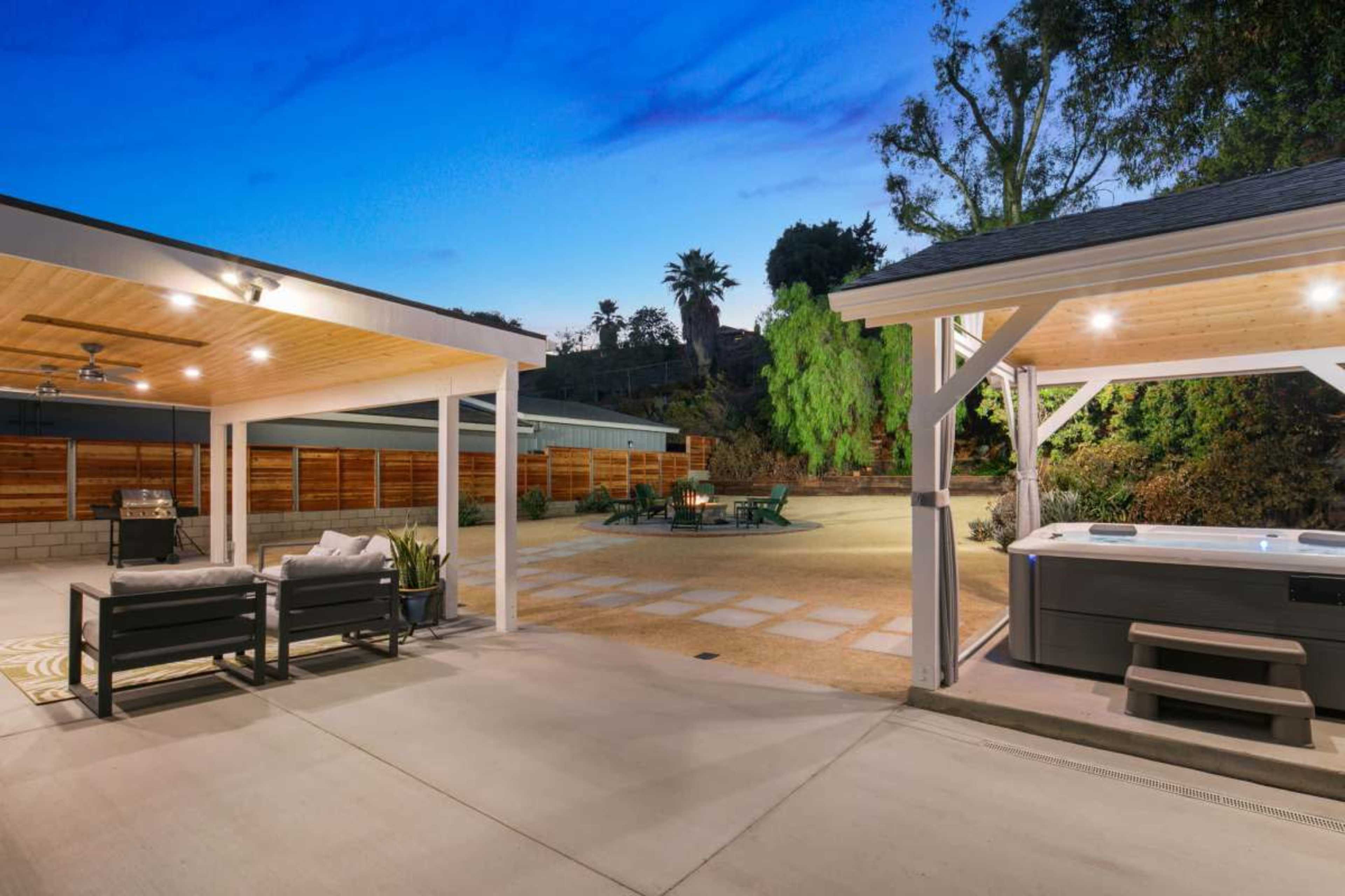 Modern 3BR Retreat & Outdoor Oasis with gas firepit, hot tub, grill and outdoor living room Image in Lemon Grove, Lemon Grove, CA