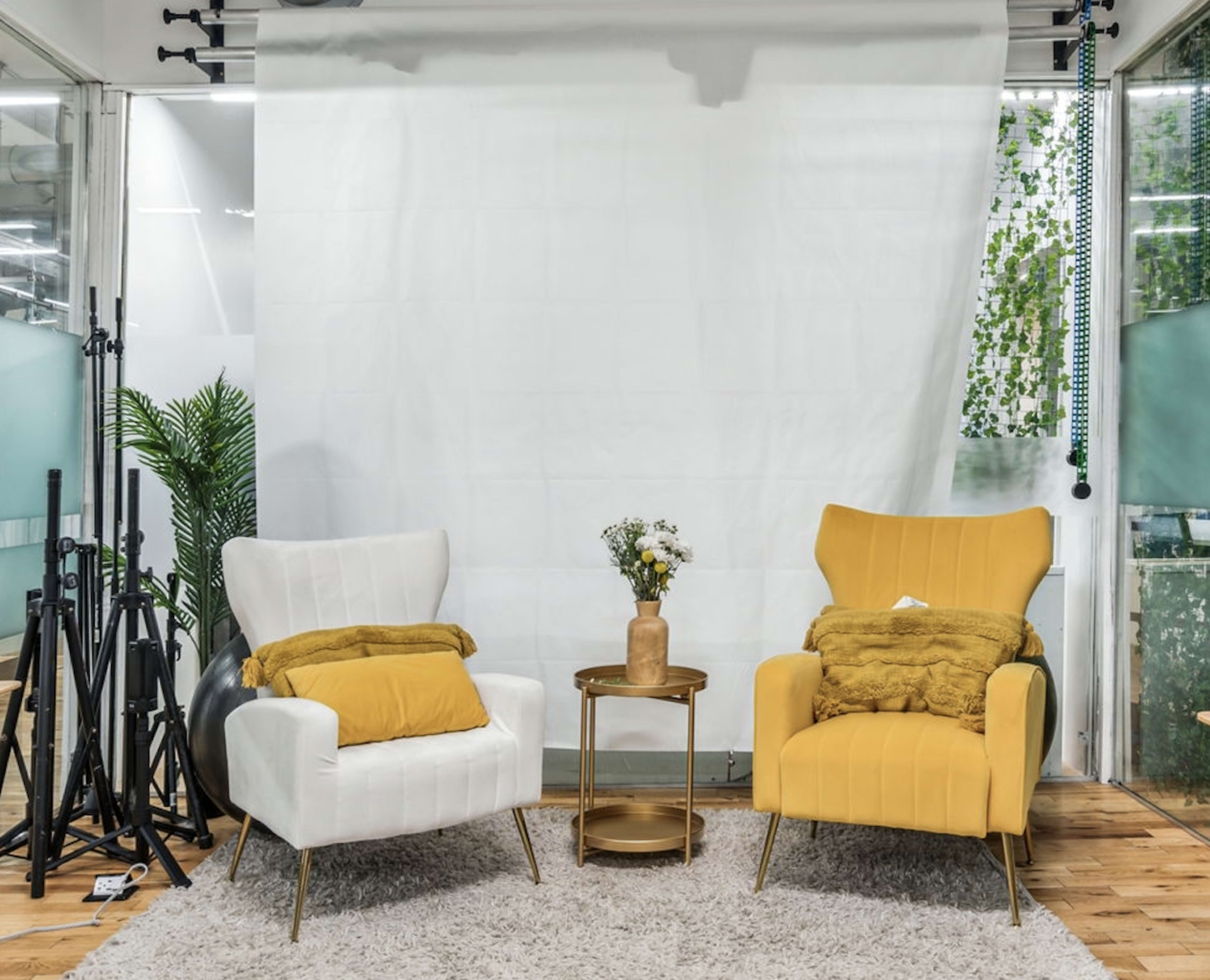 Private Interview Room / 4-6 Persons Office Image in Center City, Philadelphia, PA