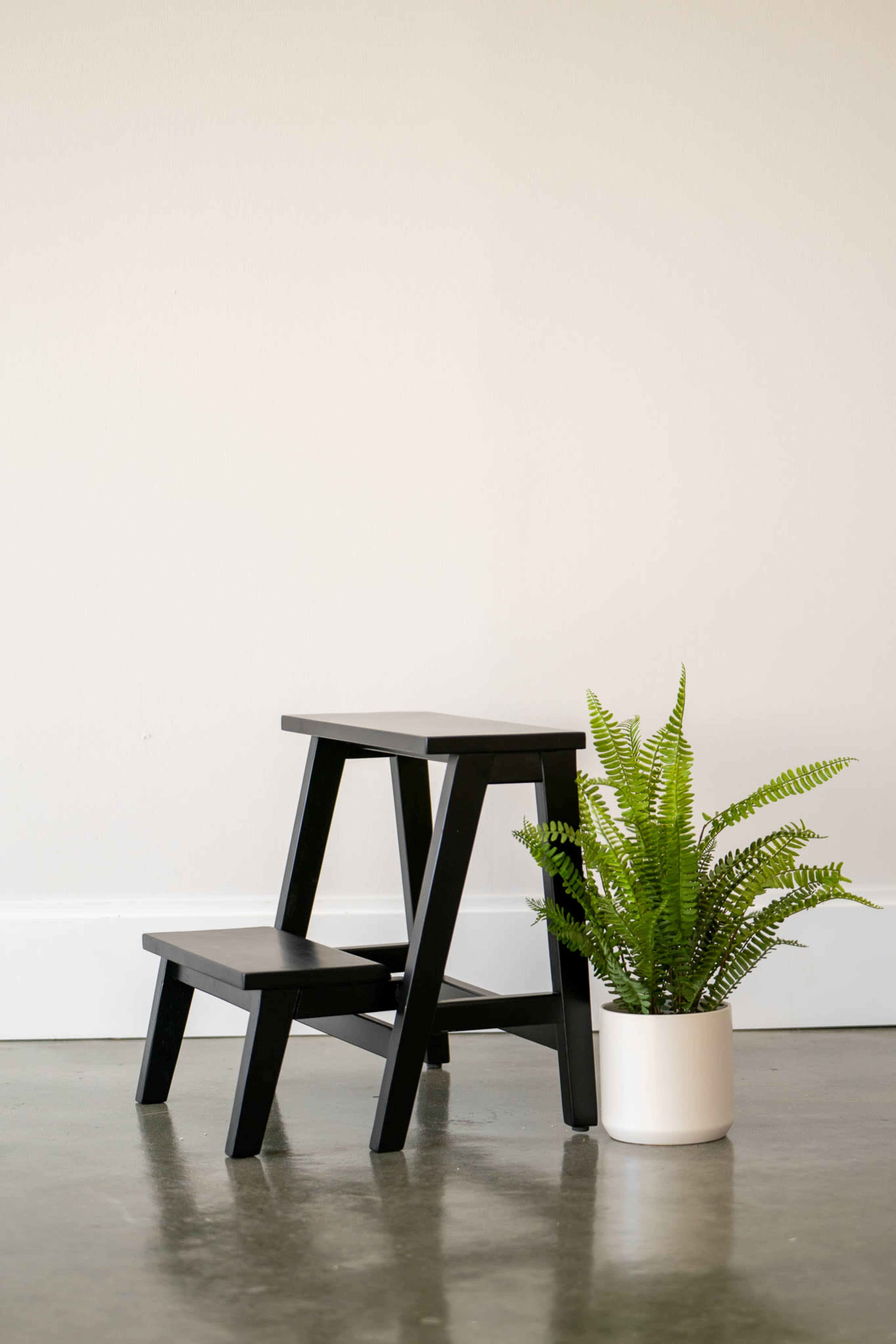 Bright & Airy Natural Light Photography Studio – Balcony and Roomy Studio Image in Centennial, Centennial, CO