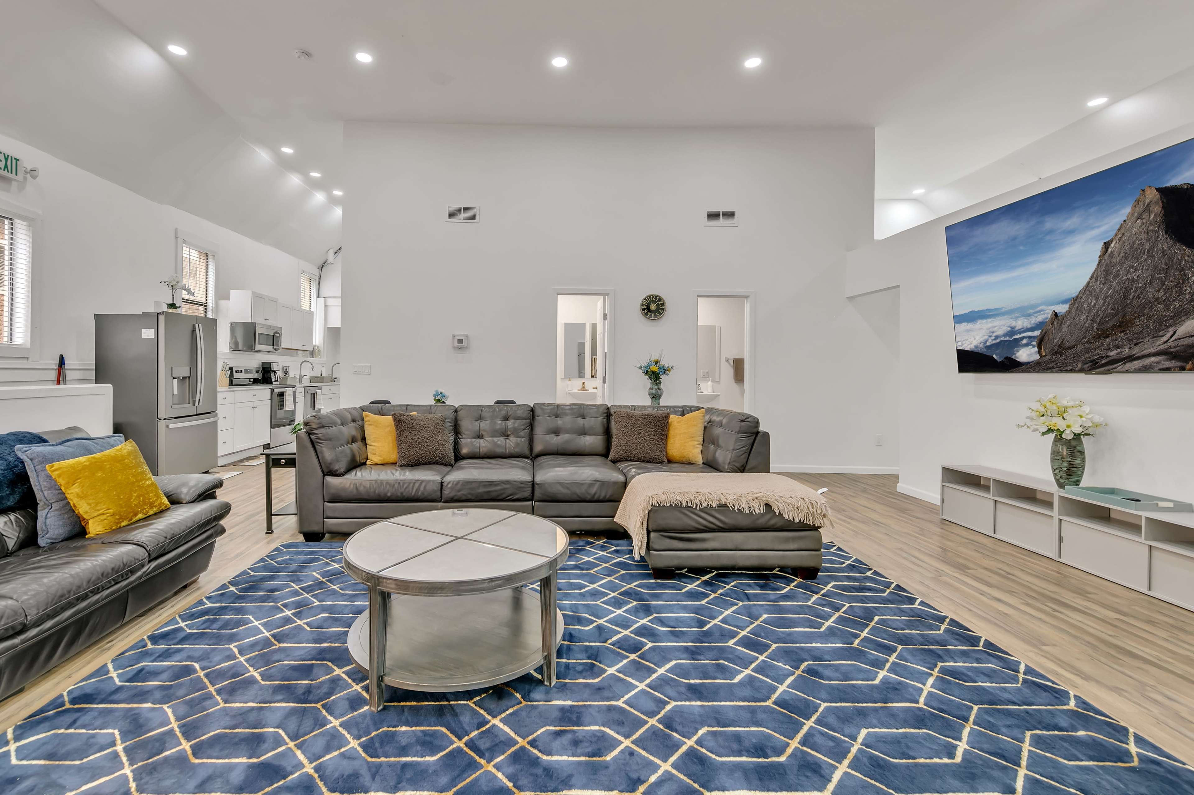 The Nest – 2,700 sqft Modern Loft for Productions & Gatherings Image in Rainier Valley, Seattle, WA