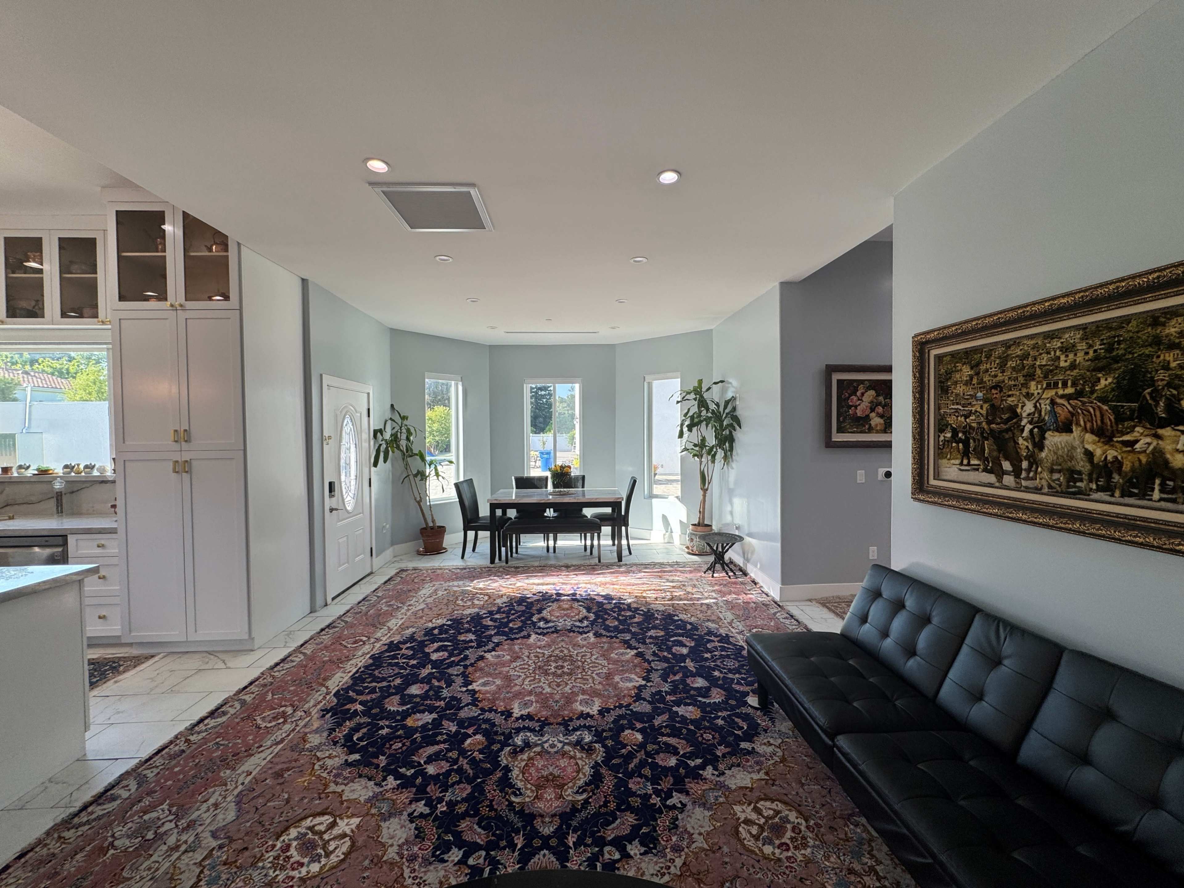 House for Production/Filming/Birthdays/Wedding/Bar Mitzvahs Image in Woodland Hills, Woodland Hills, CA