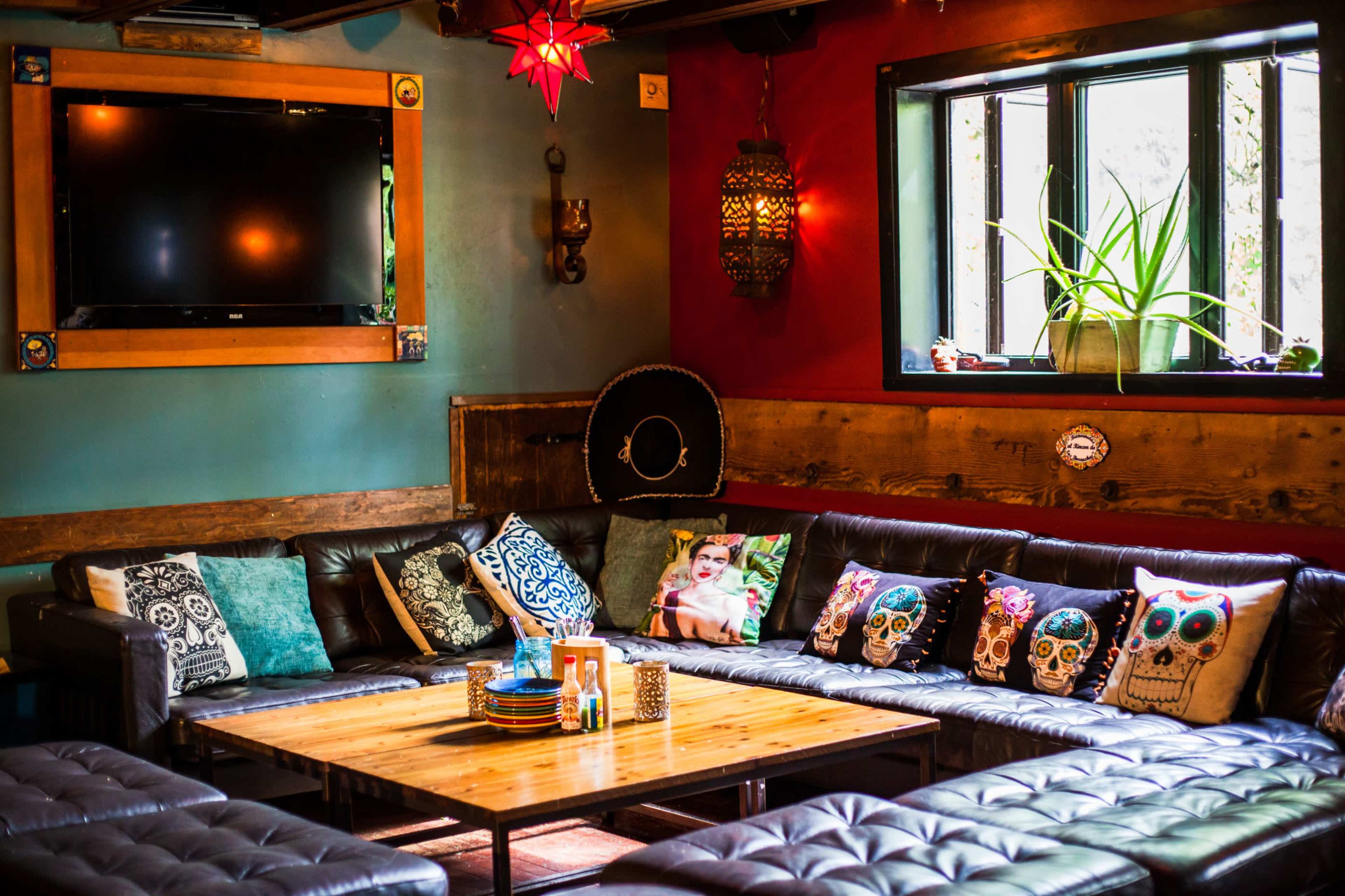 Candlelit Cantina with Cozy Vibes & Built-In Atmosphere Image in North Admiral, Seattle, WA