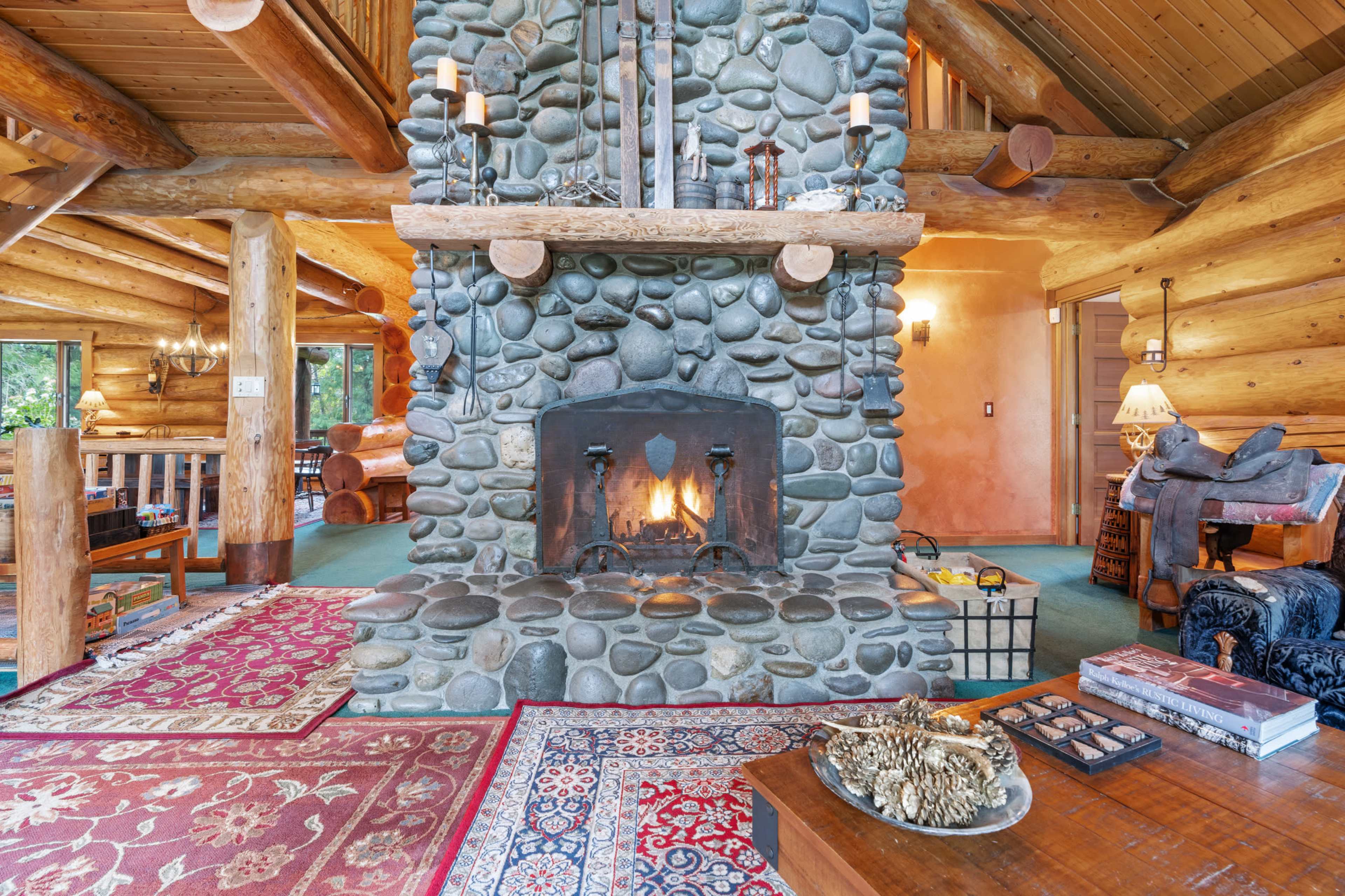 A Log Home on 5 Acres, Ridgefield, WA | Production | Peerspace, image size:3840x2560