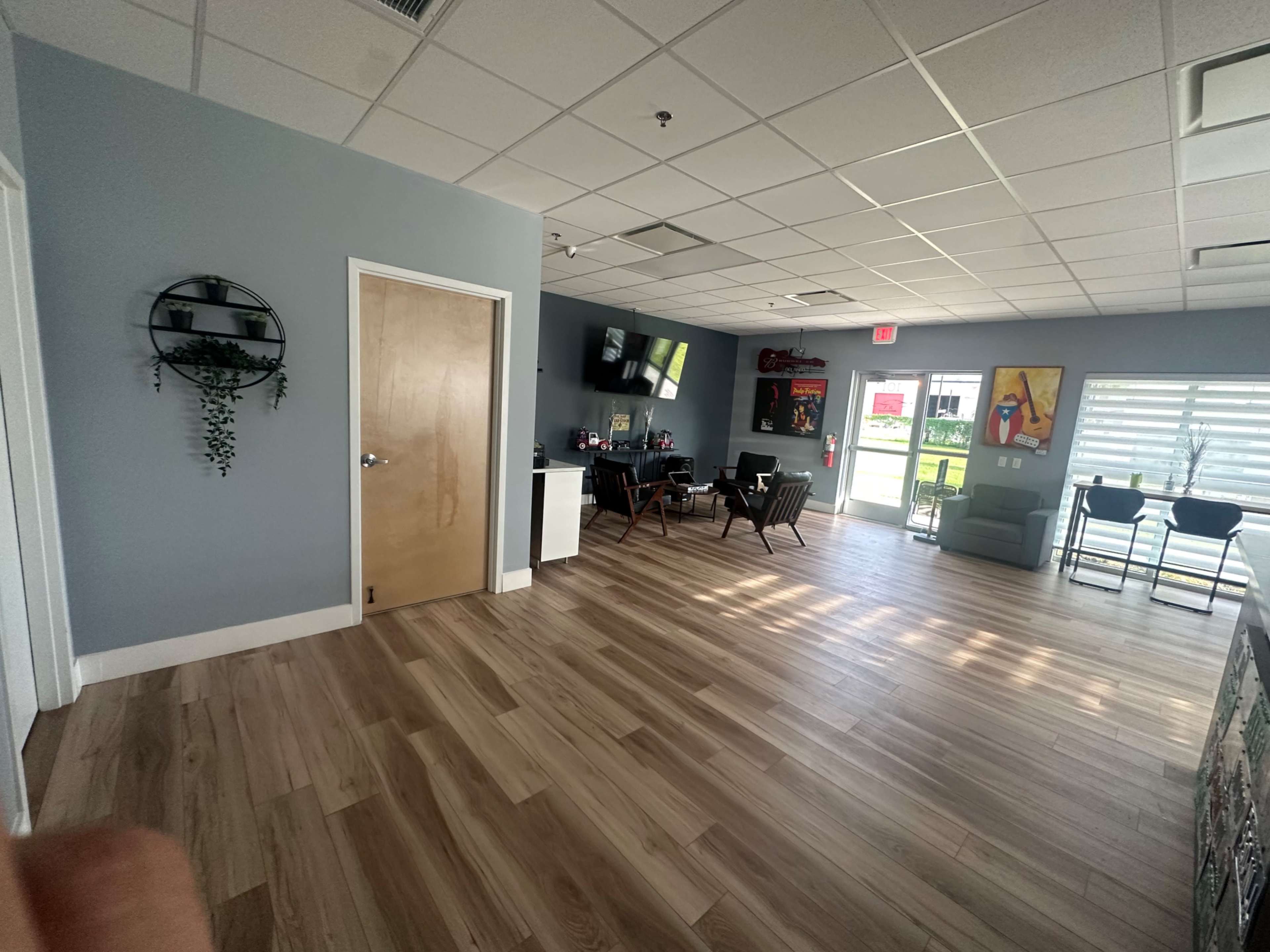 Quiet, private workspace with stunning lighting designed for creativity and efficiency. Image in Southwest Orlando, Orlando, FL