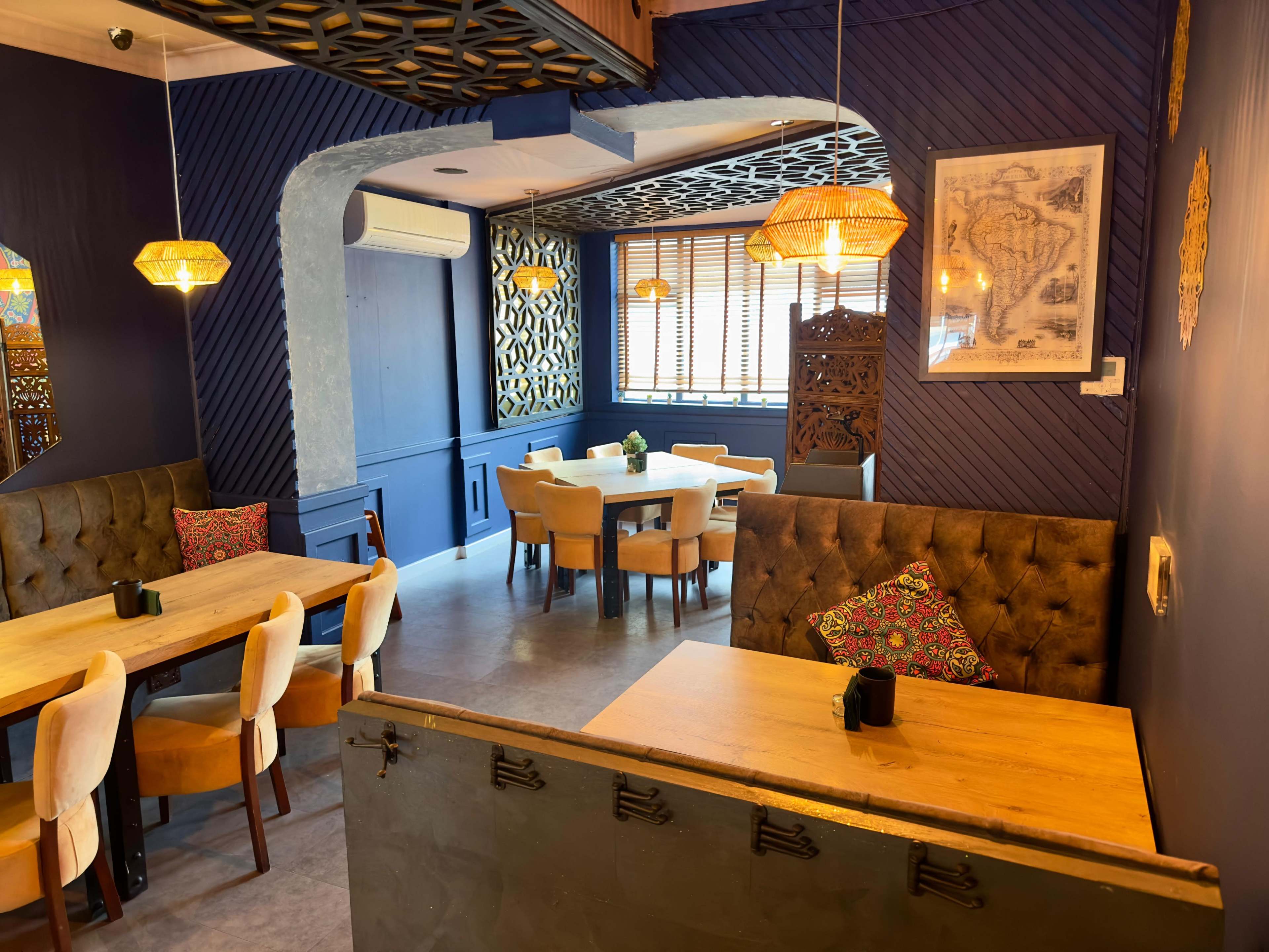 Modern Chic Restaurant Space Central London Image in London, London, ENG