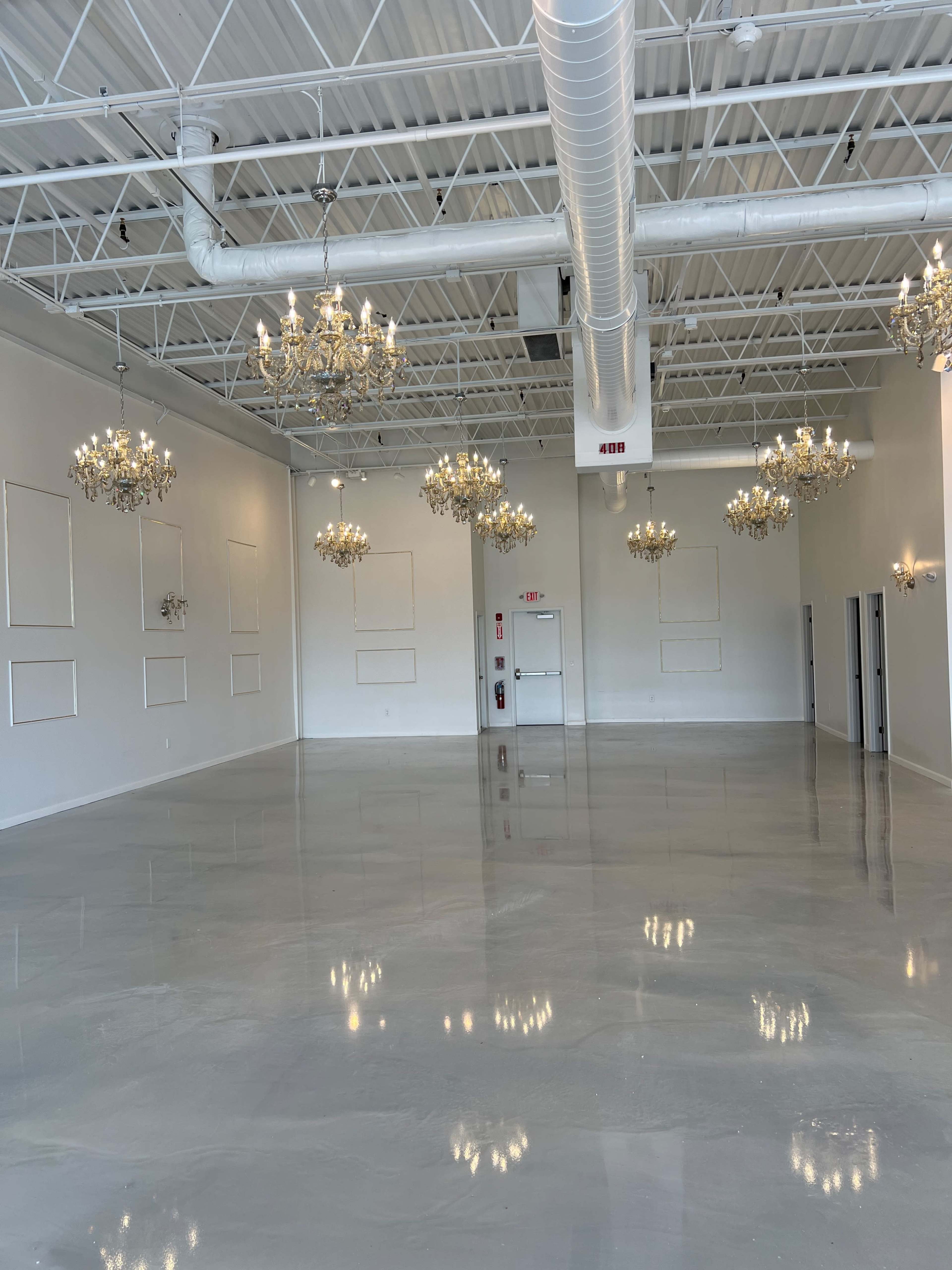Do business in Style  - Elegant space for Workshop and business meetings Image in Swansea, Swansea, MA