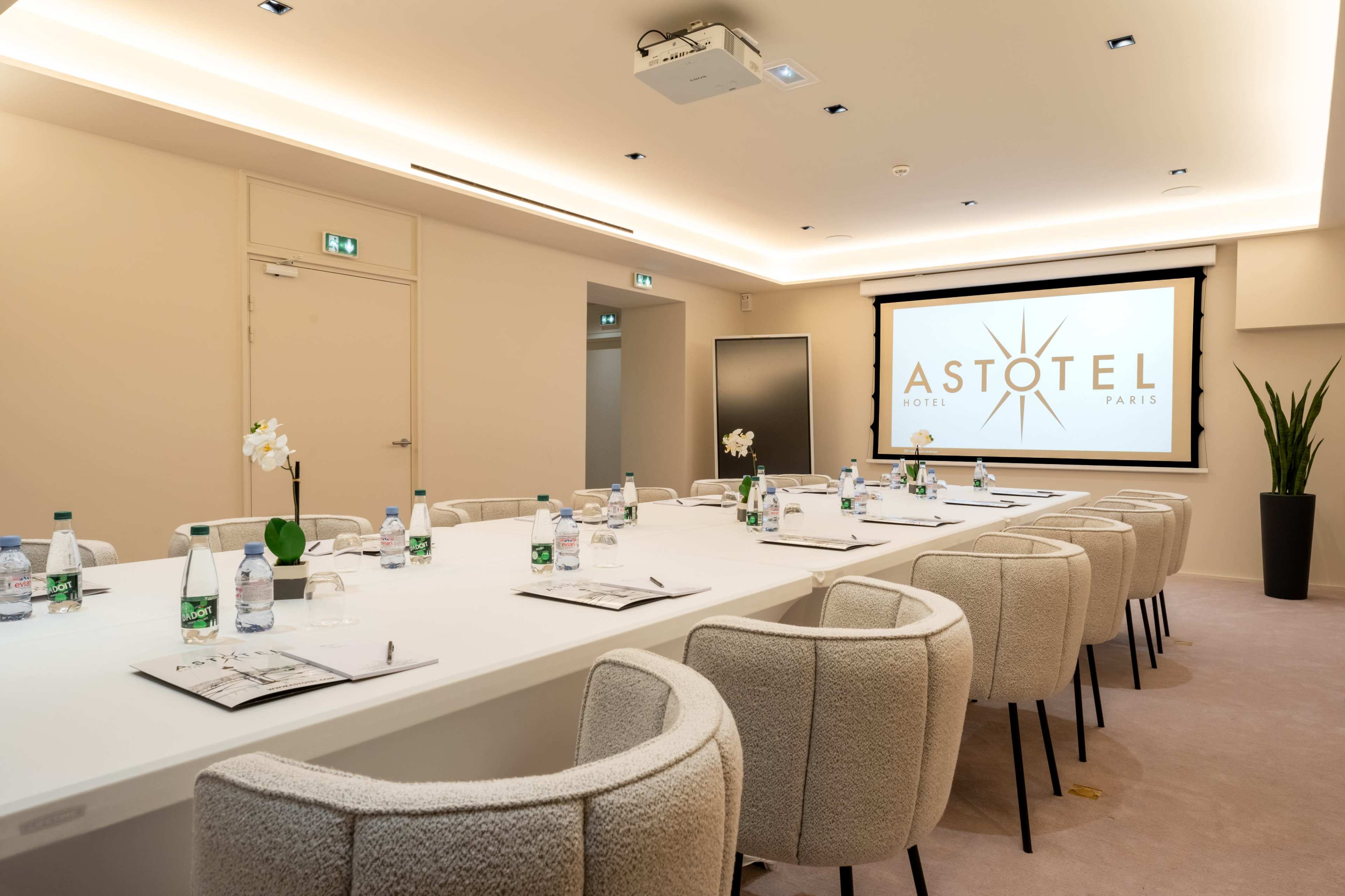 Salle de réunion - hôtel 4 étoile - quartier Opéra Paris Image dans Chaussée-d'Antin, Paris, 