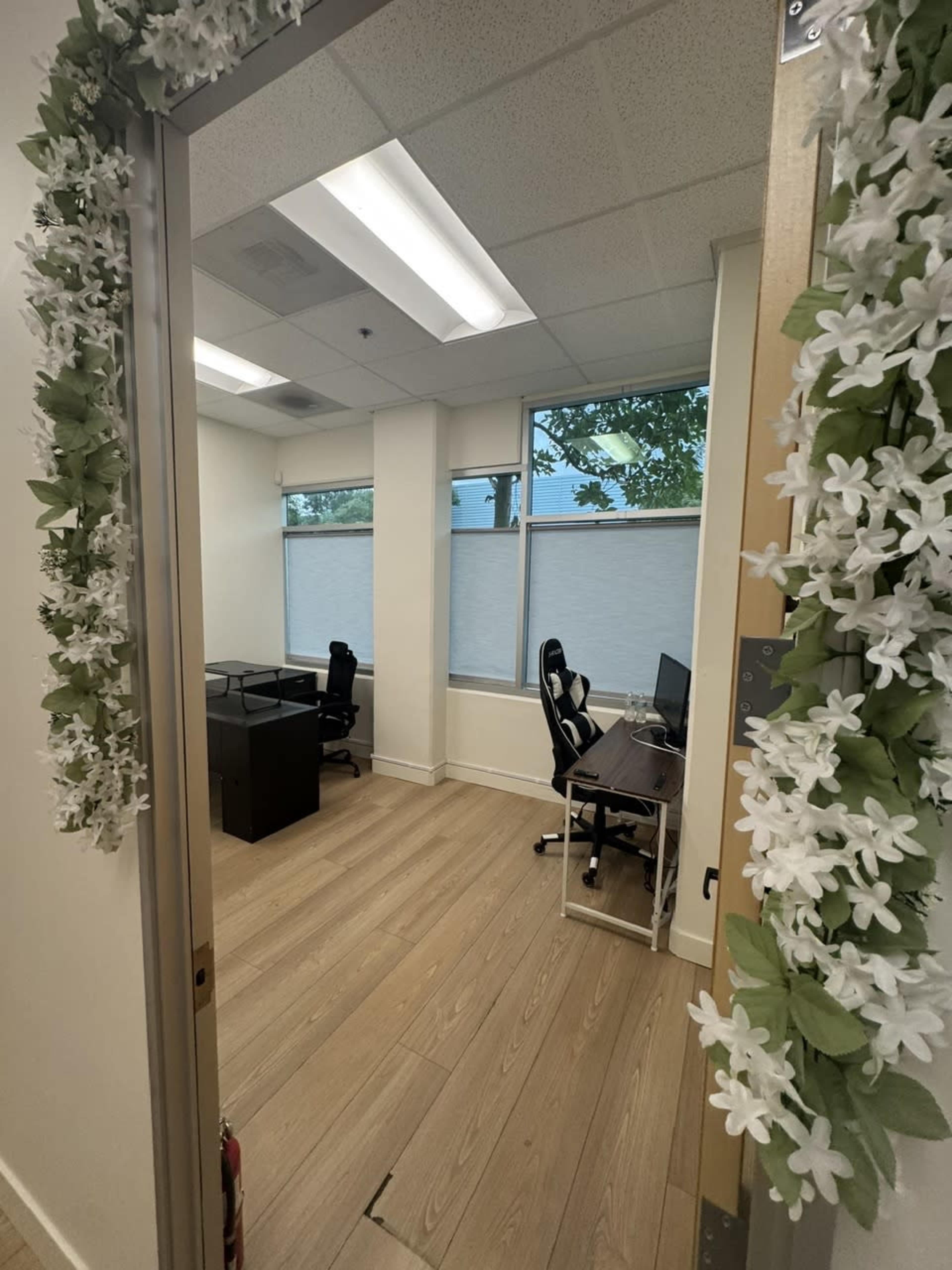Quiet Private Office for Meetings, Therapy, Zoom Calls & Work Sessions Image in West Garden Grove, GARDEN GROVE, CA