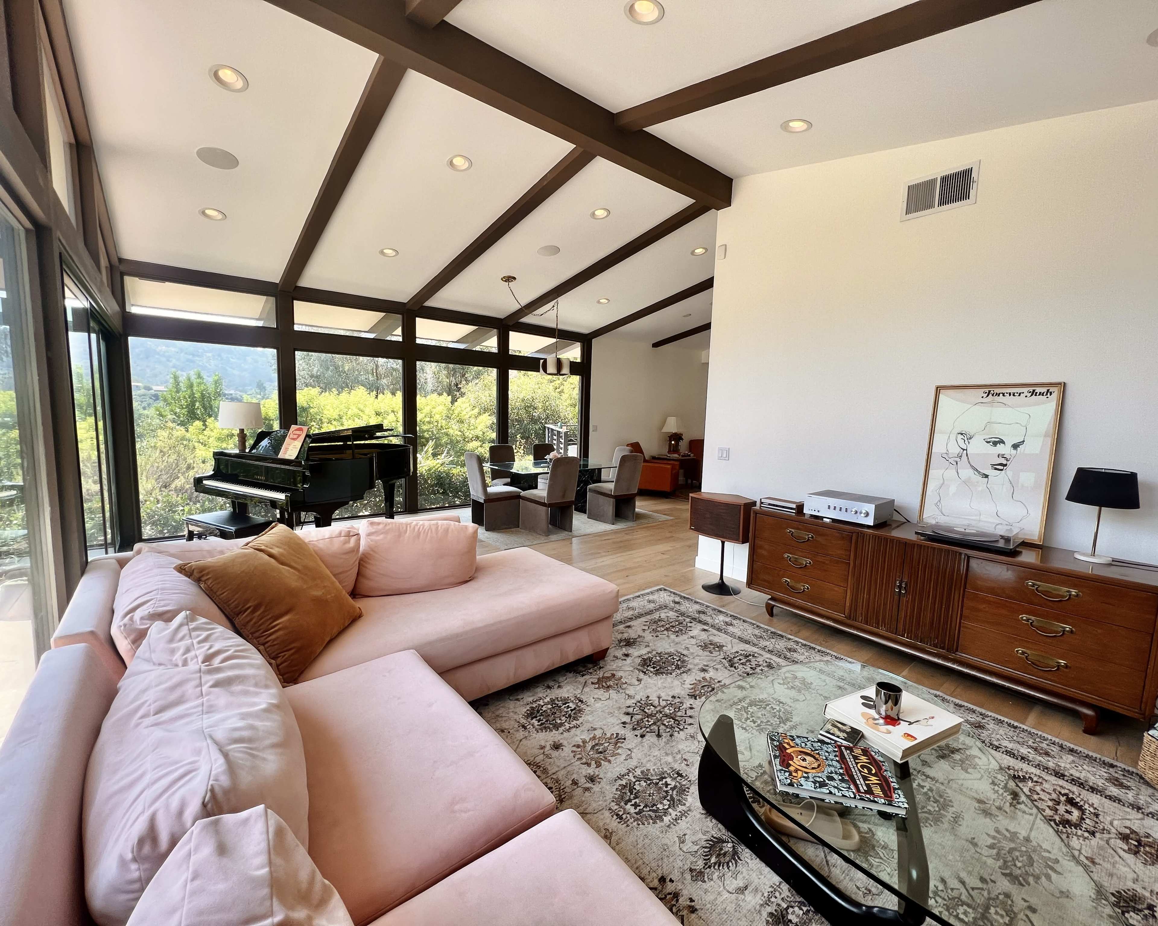Mid-Century Modern House with Mountain Views Image in Studio City, Studio City, CA