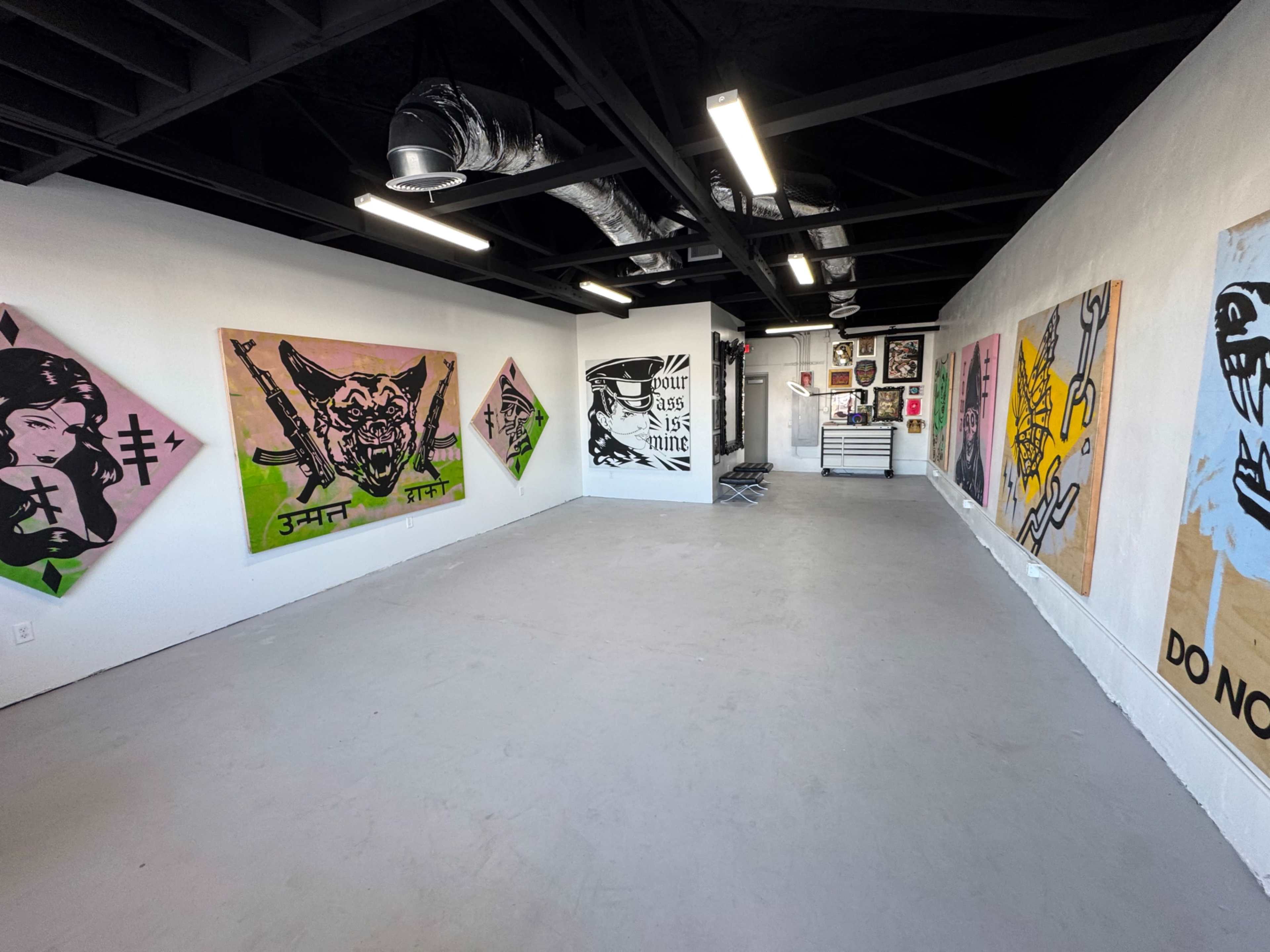 MODERN OPEN SPACE ART GALLERY CENTRALLY LOCATED Image in Encanto Village, Phoenix, AZ