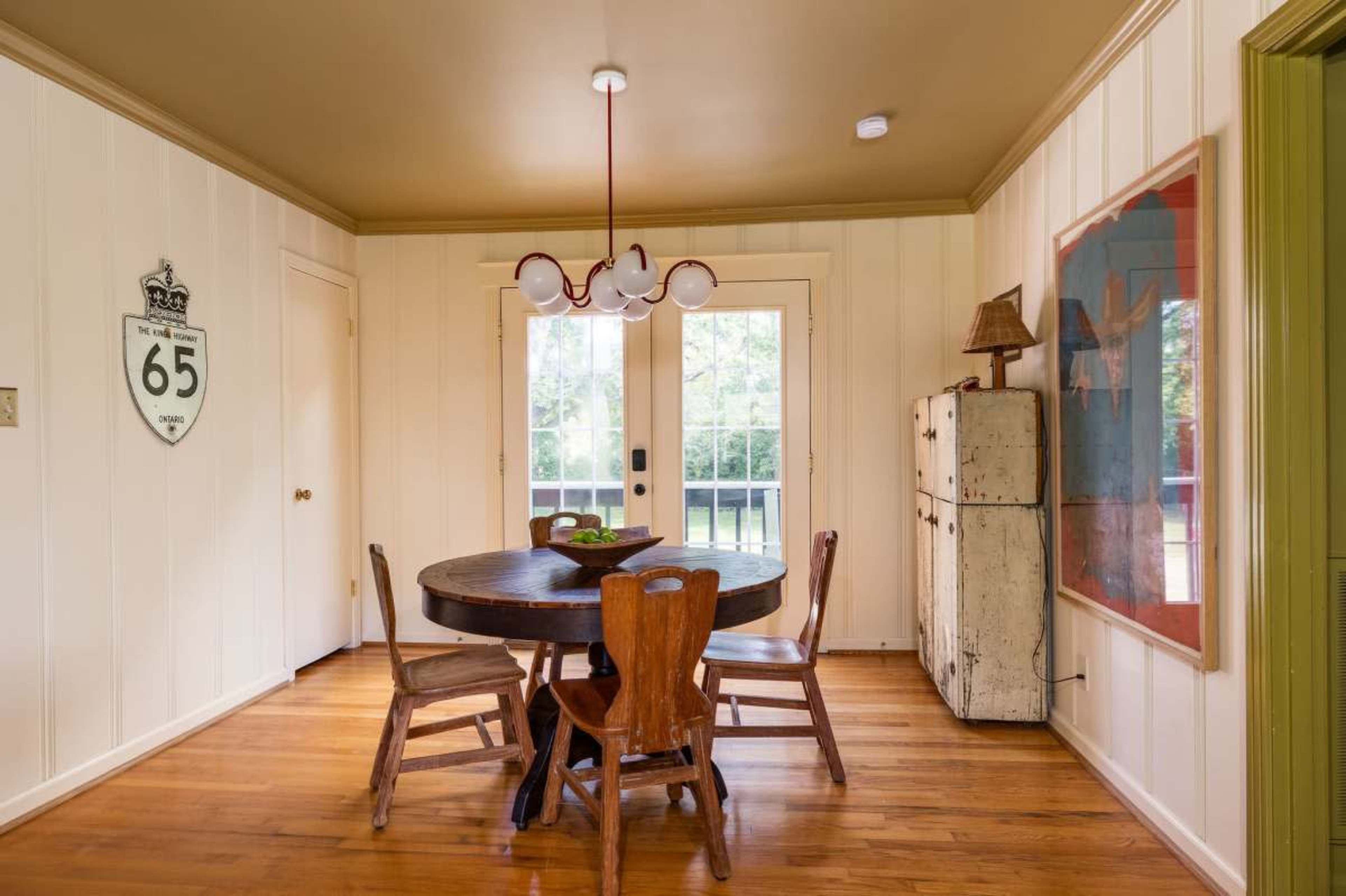 Designer/Boutique Decorated Charming Home Image in Glencliff, Nashville, TN