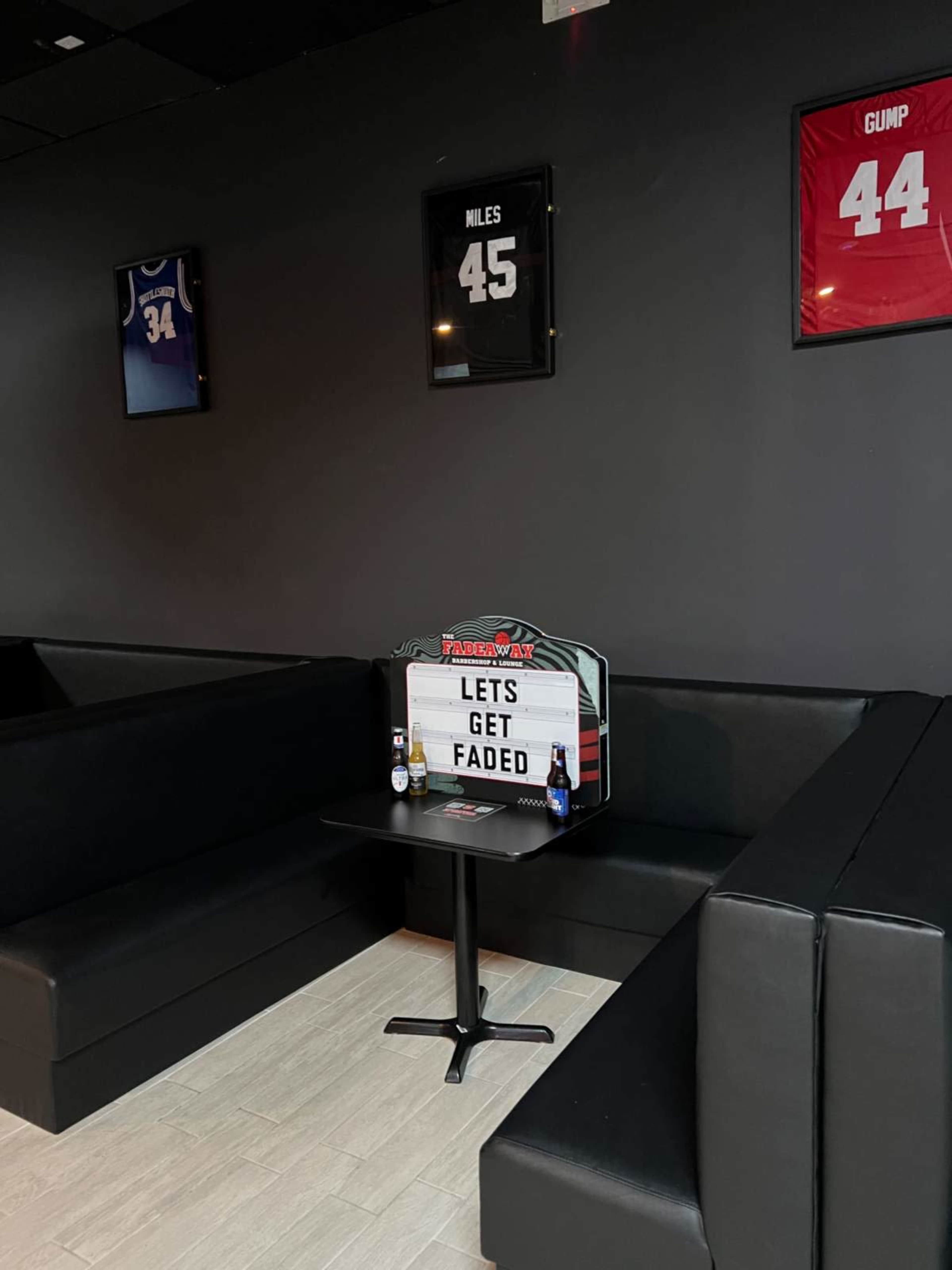 Modernized Sports Bar/Lounge Image in Eldridge / West Oaks, Houston, TX