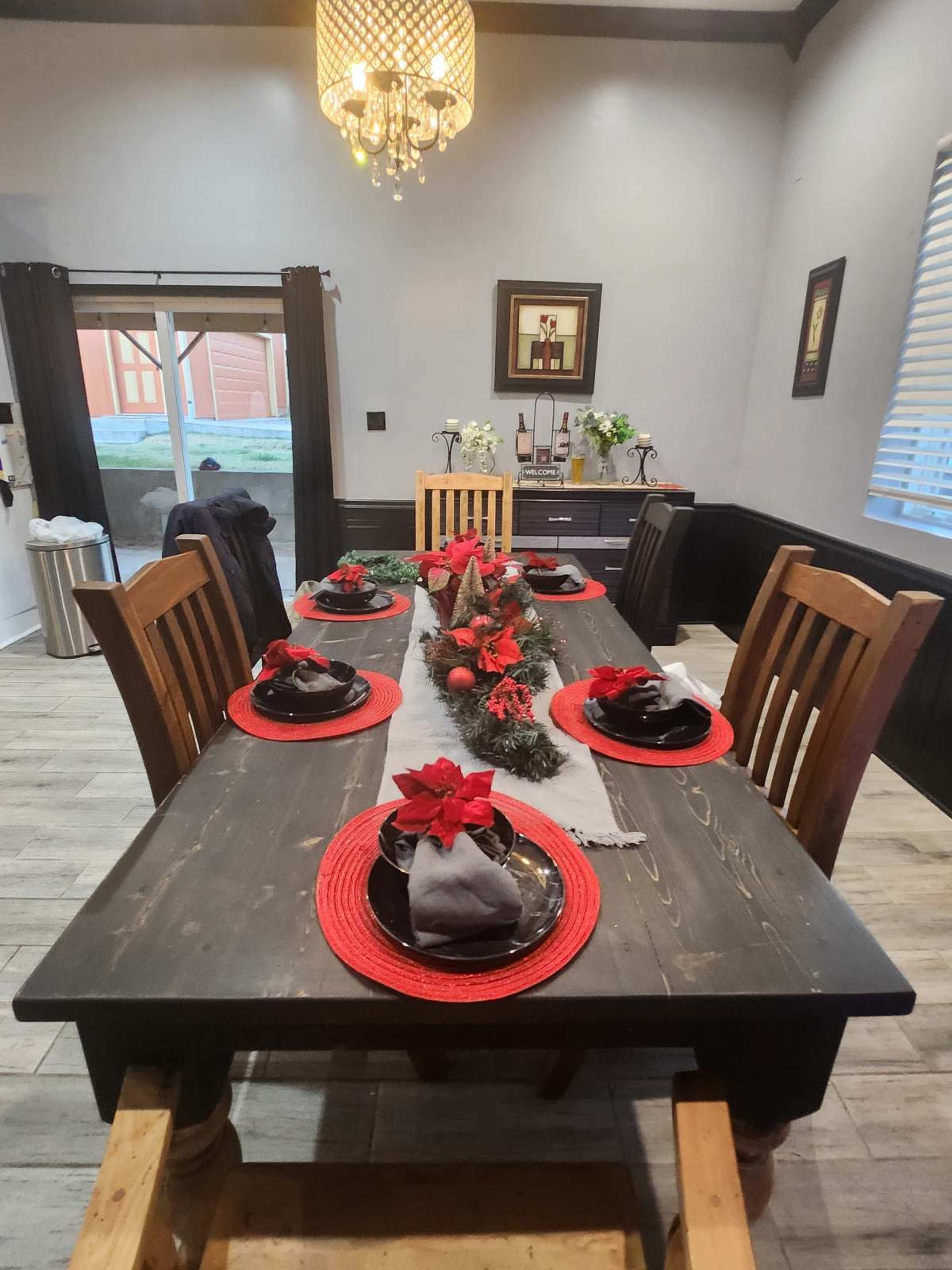 Roomy open area home Image in Swope Parkway - Elmwood, Kansas City, MO