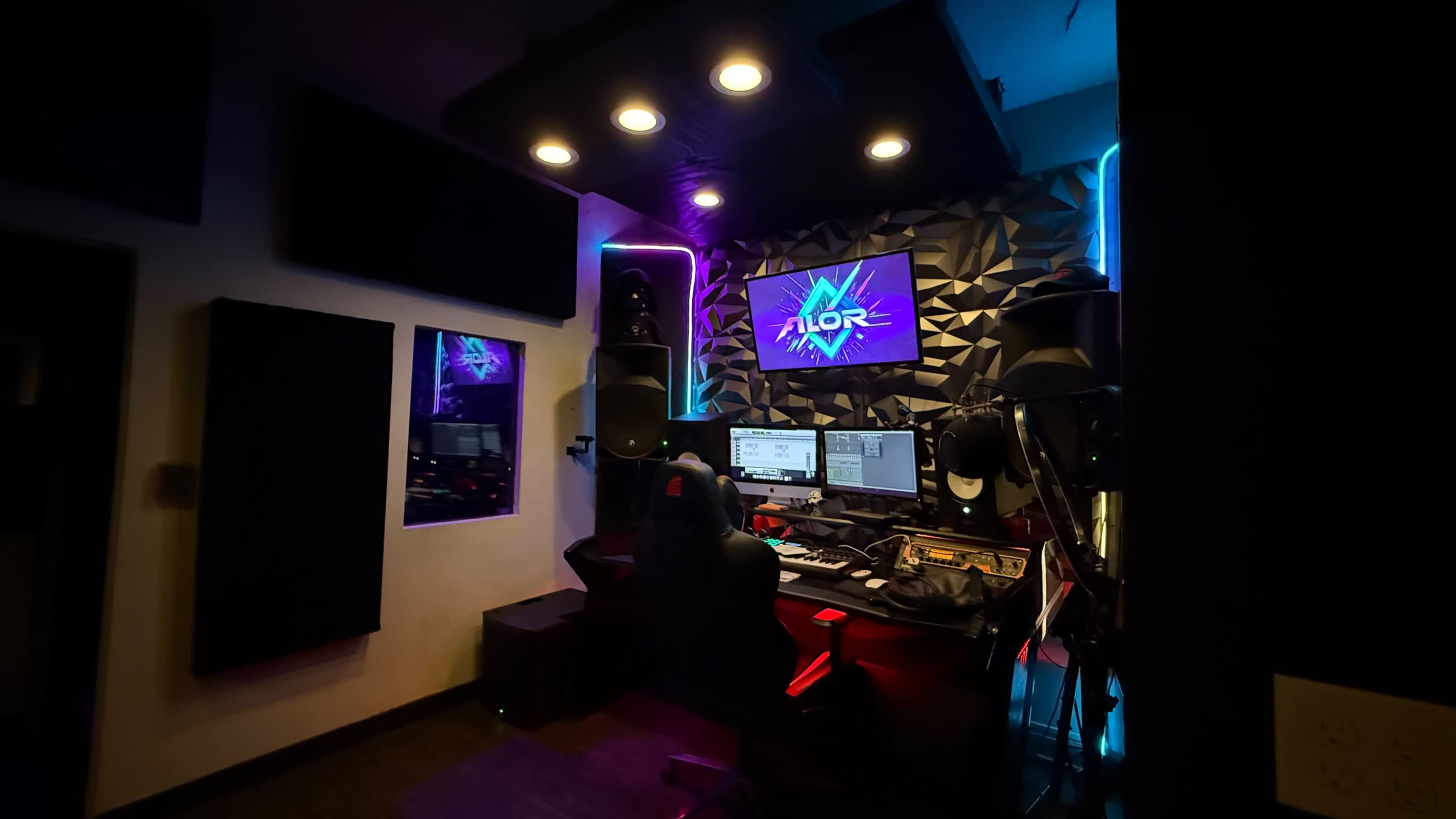 Recording studio in Yonkers Ny with top tier Engineer Image in Park Hill, yonkers, NY